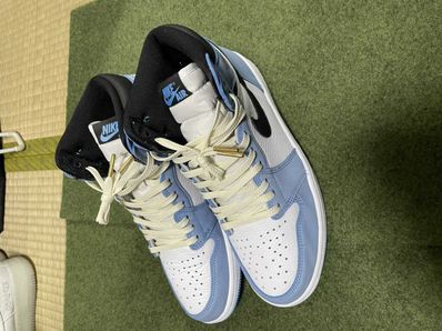 Nike Air Jordan 1 High OG "University Blue"