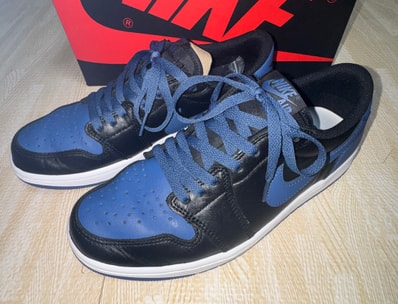 Nike Air Jordan 1 Low OG "Mystic Navy"