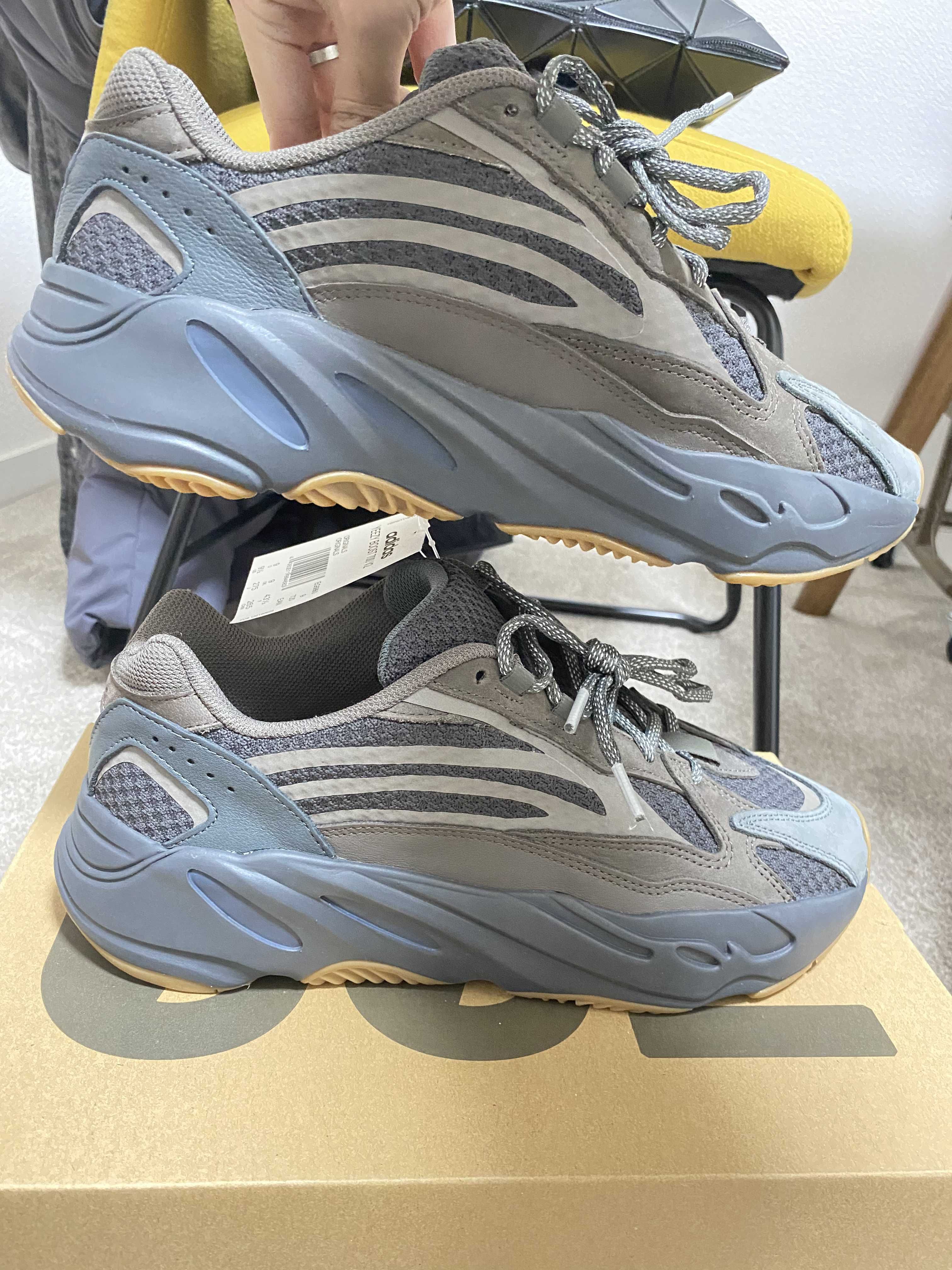 ADIDAS ORIGINALS YEEZY BOOST 700 V2 "GEODE"