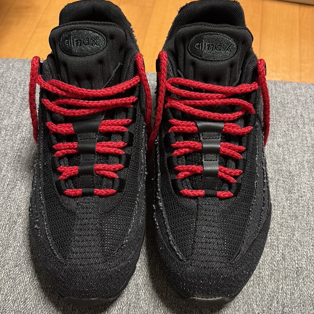 Levi's × Nike Air Max 95 OG "Denim Black"