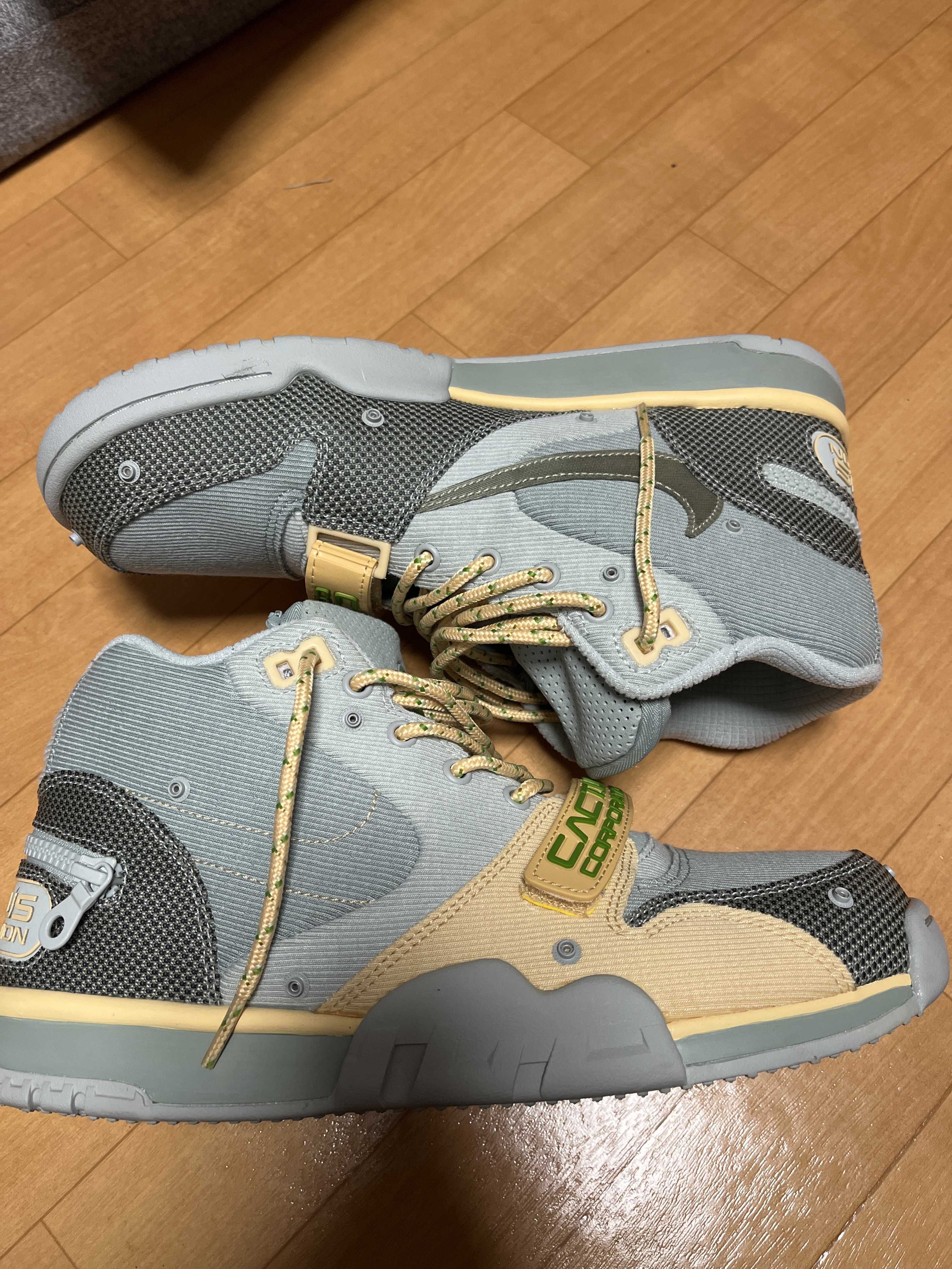 Travis Scott × Nike Air Trainer 1 SP "Grey Haze and Dusty Sage"