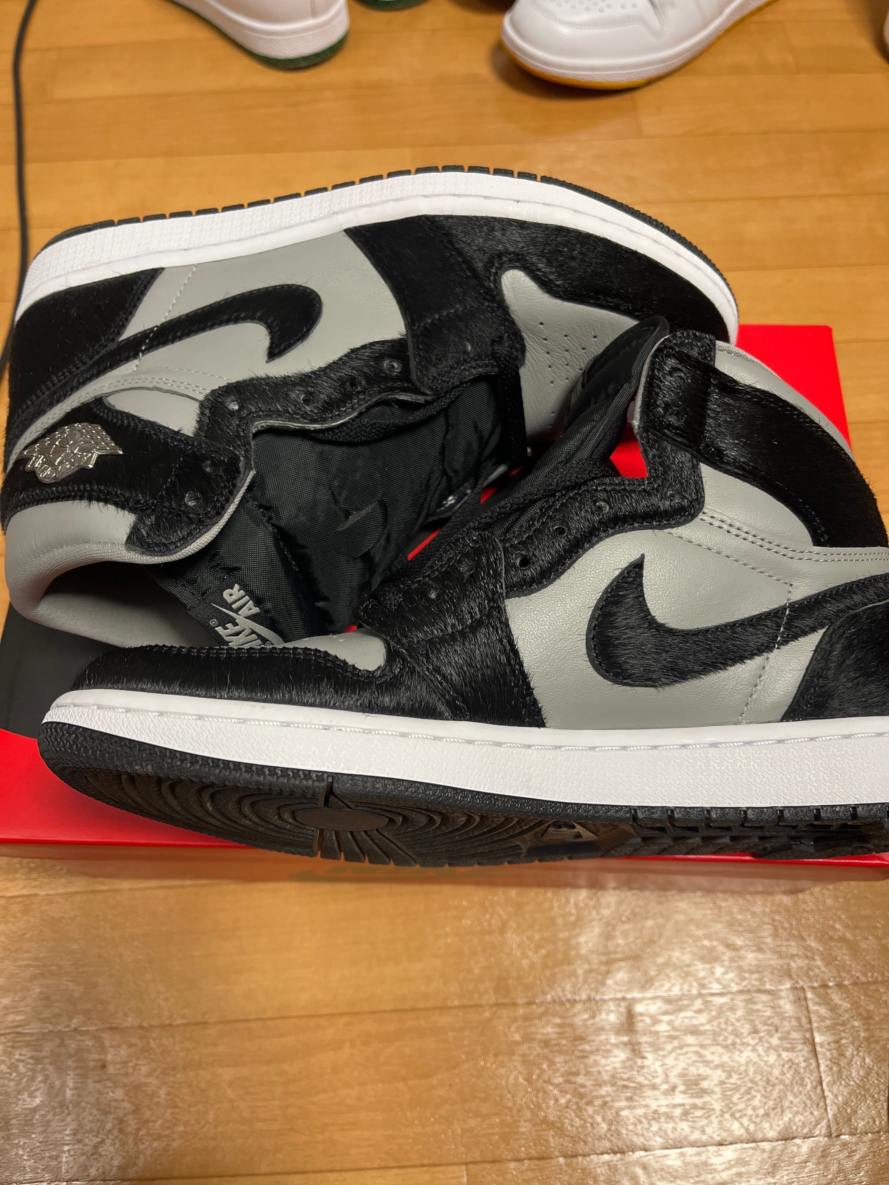Nike Women's Air Jordan 1 Retro High OG "Medium Grey"