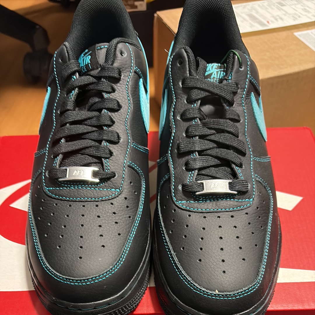Nike Air Force 1 Low "Black Tiffany"