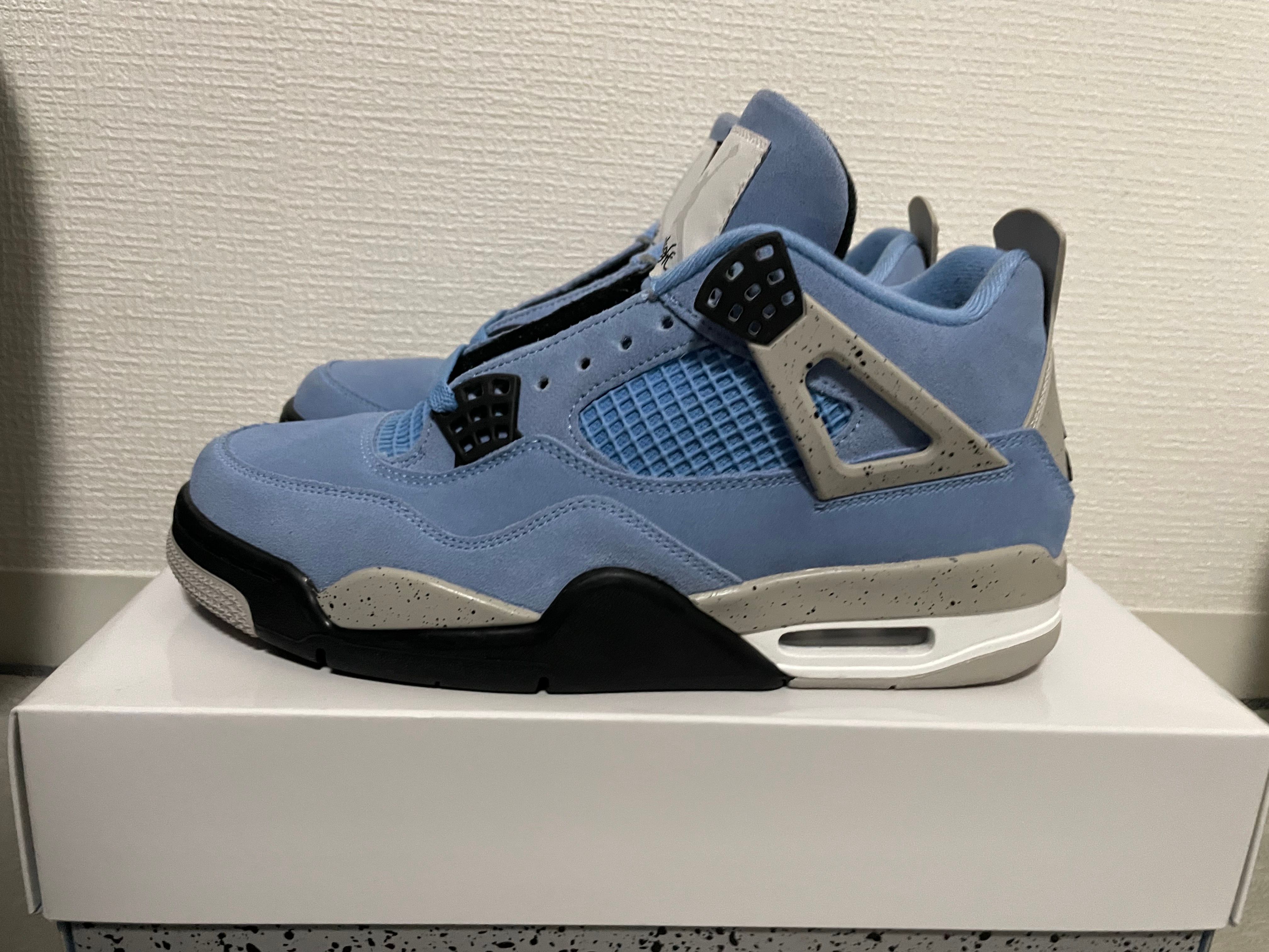 Nike Air Jordan 4 "University Blue"