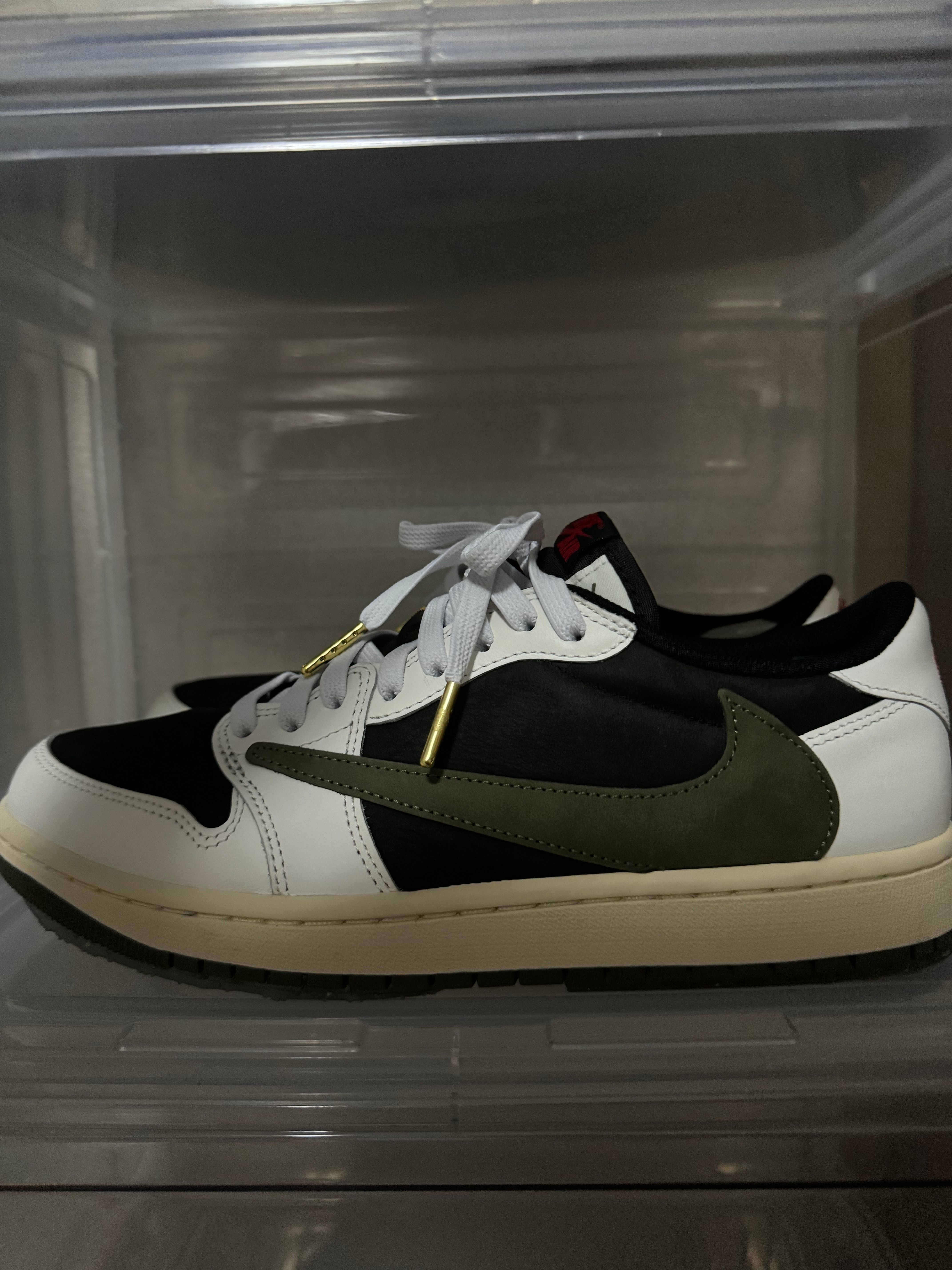 Travis Scott × Nike Women's Air Jordan 1 Low OG "Medium Olive"