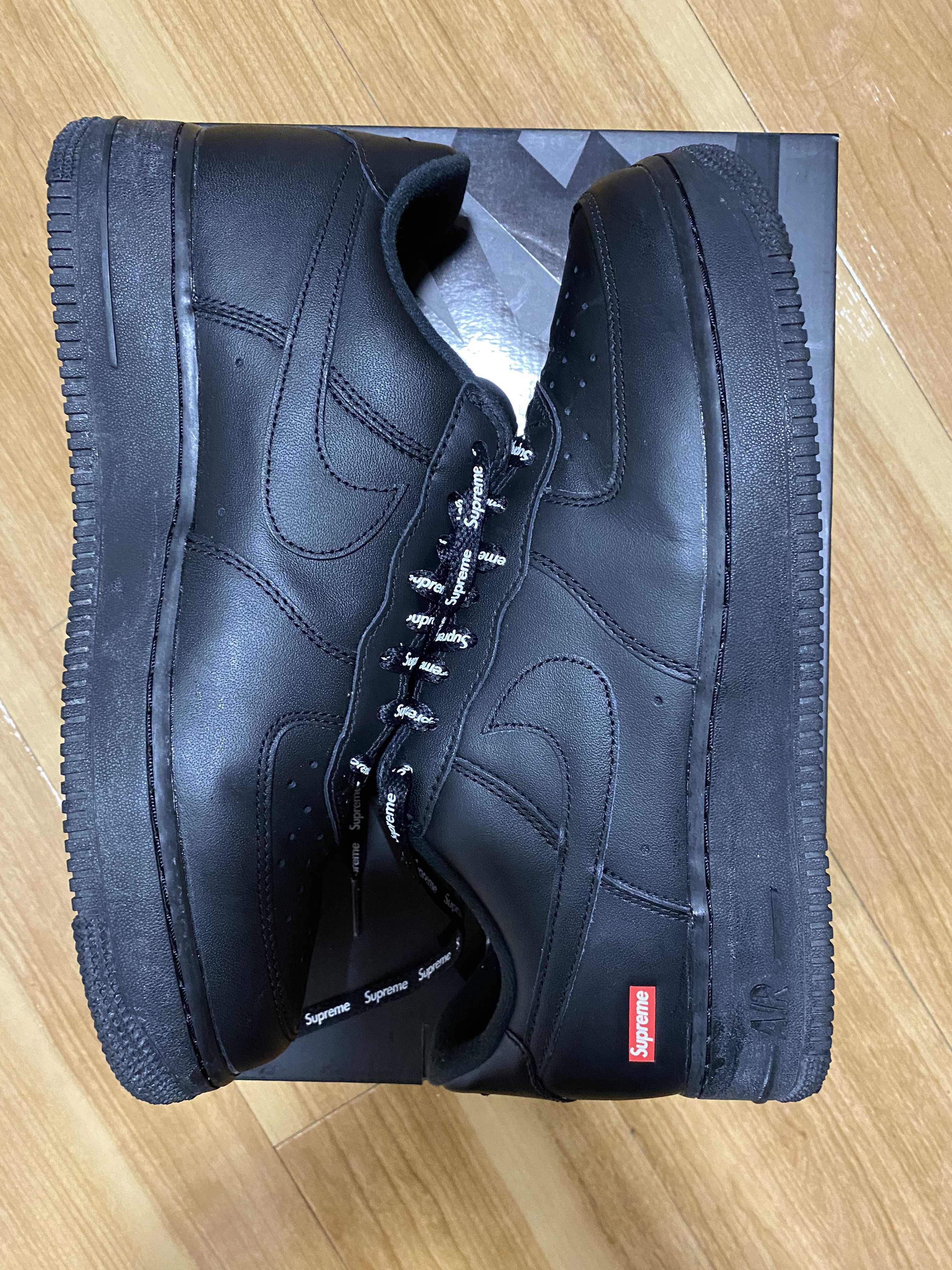 Supreme × Nike Air Force 1 Low "Black"