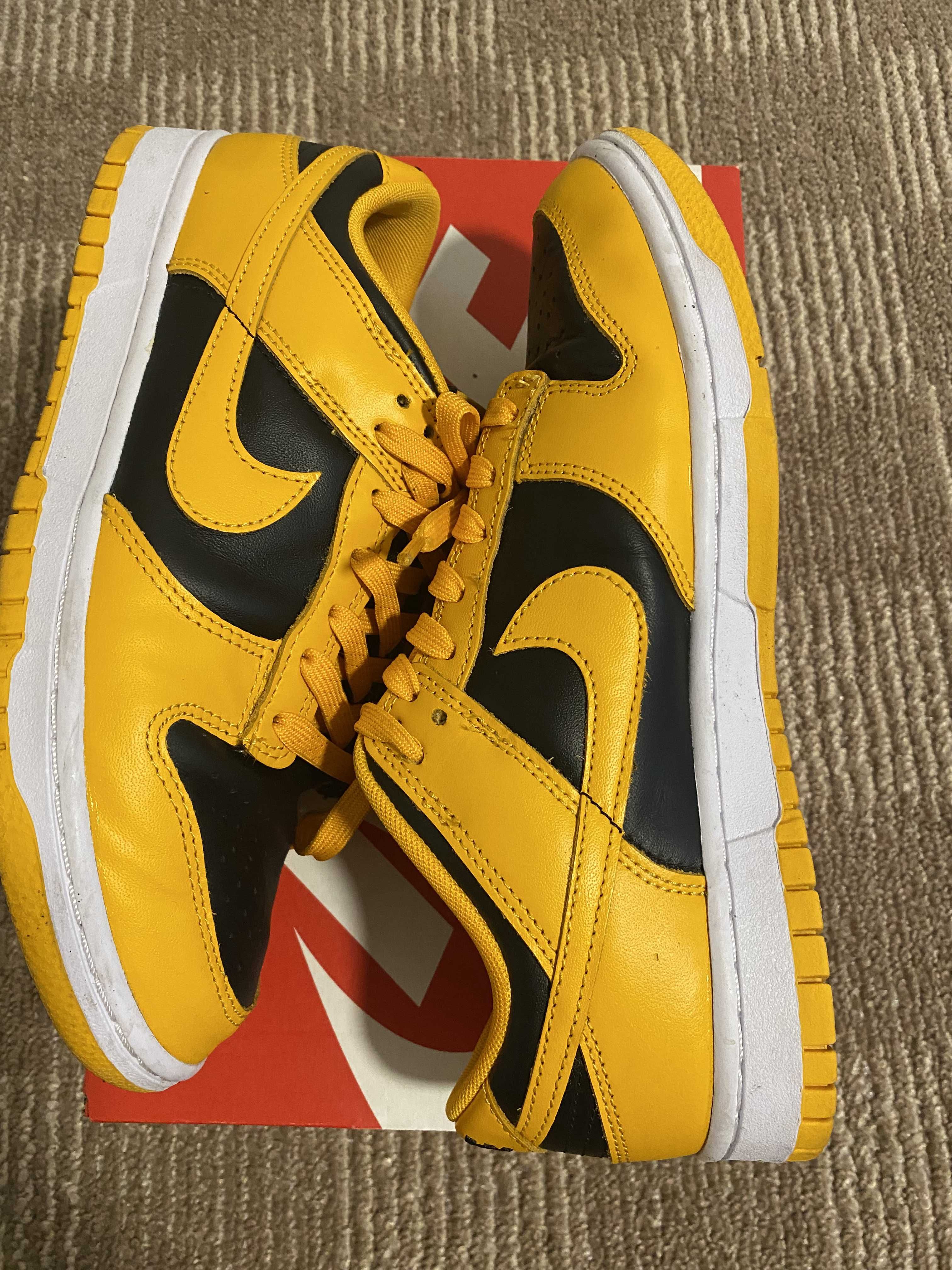 Nike Dunk Low "Championship Goldenrod"