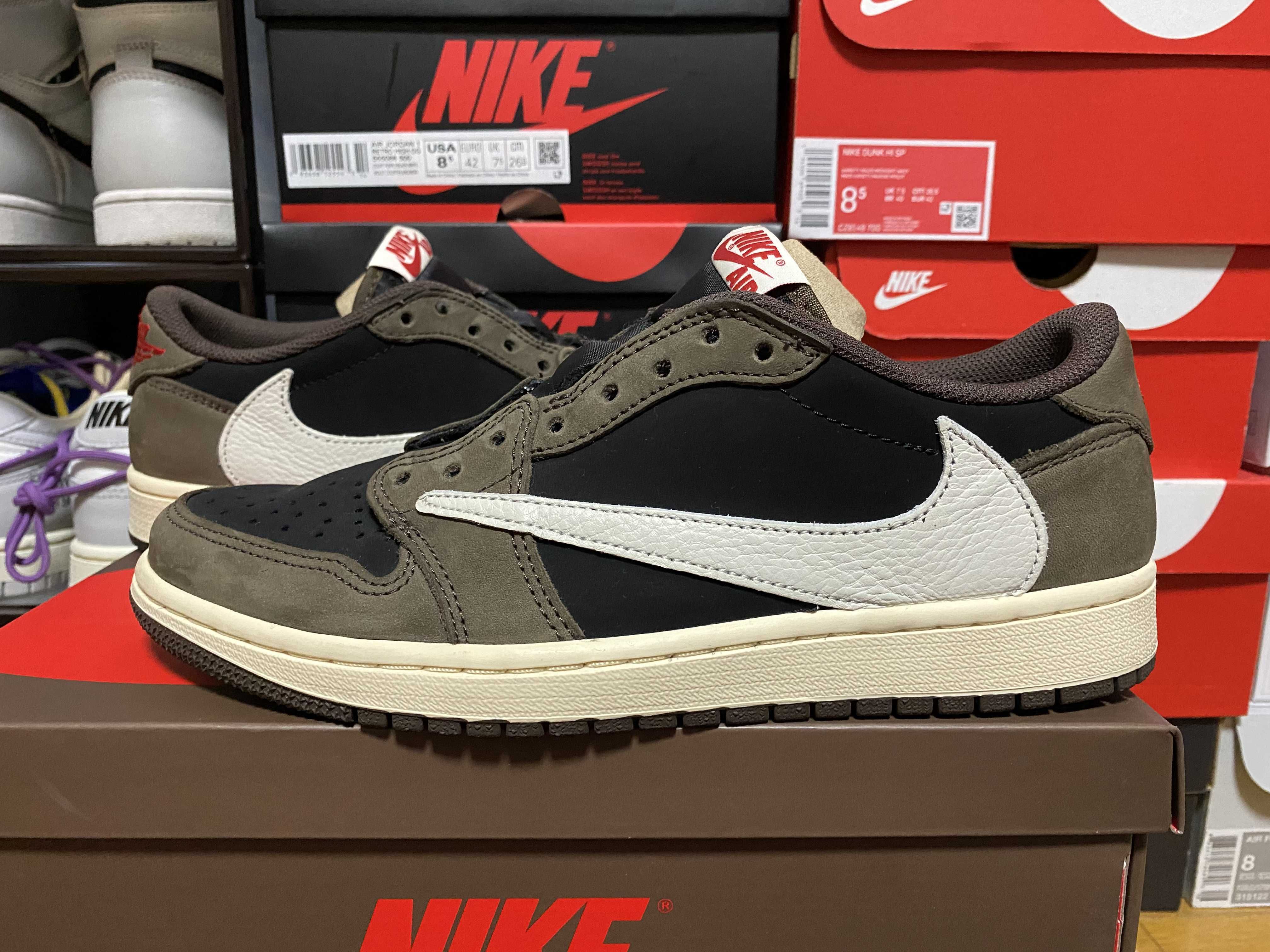 Travis Scott × Nike Air Jordan 1 Low OG SP-T  "Black/Dark Mocha"