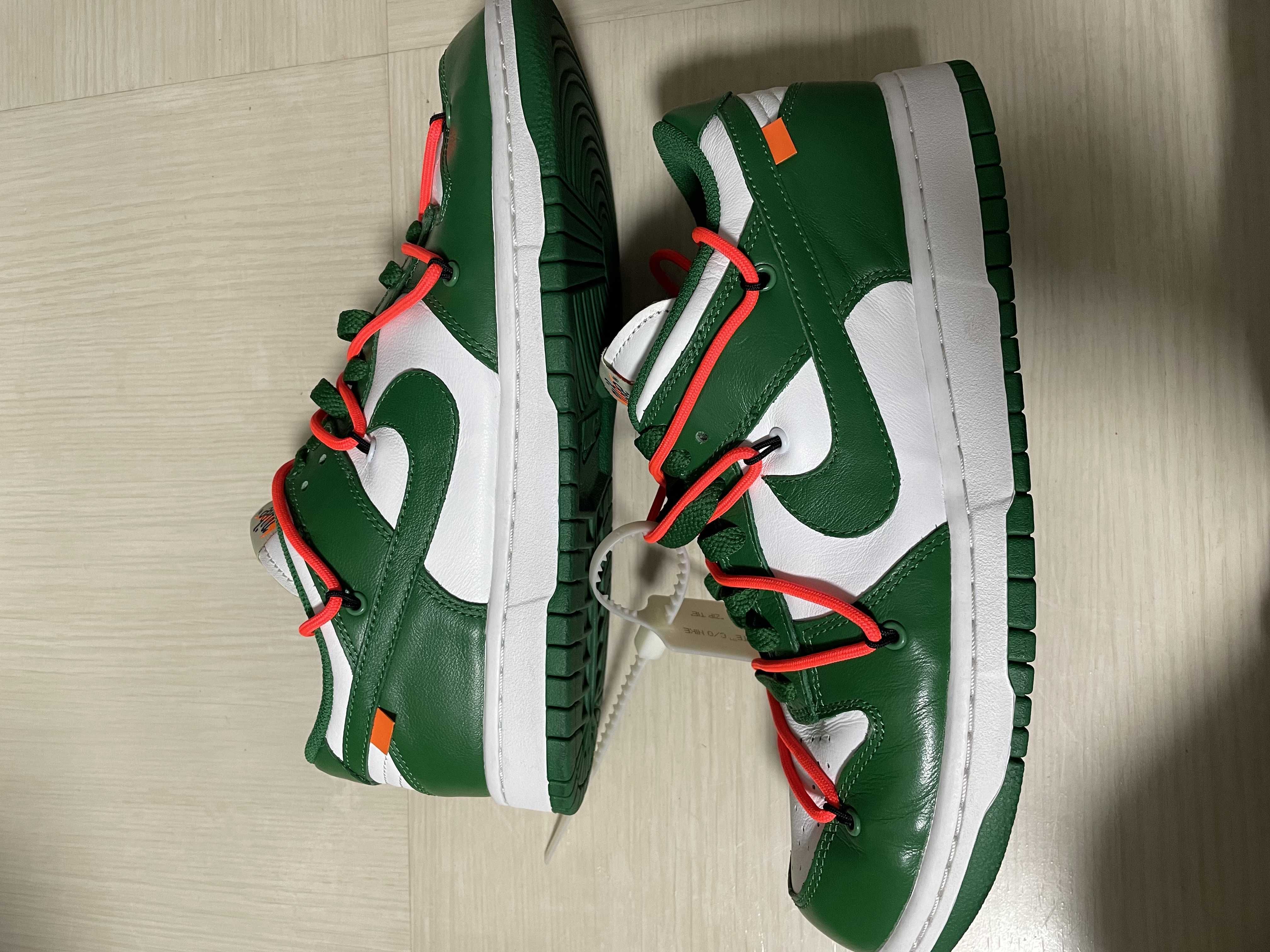 Off-White × Nike Dunk Low "White/Pine Green"