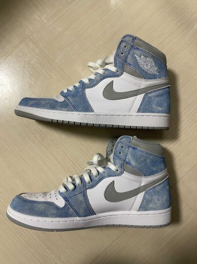 Nike Air Jordan 1 High OG "Hyper Royal"