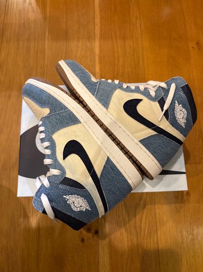 Nike Air Jordan 1 Retro High OG "Denim"