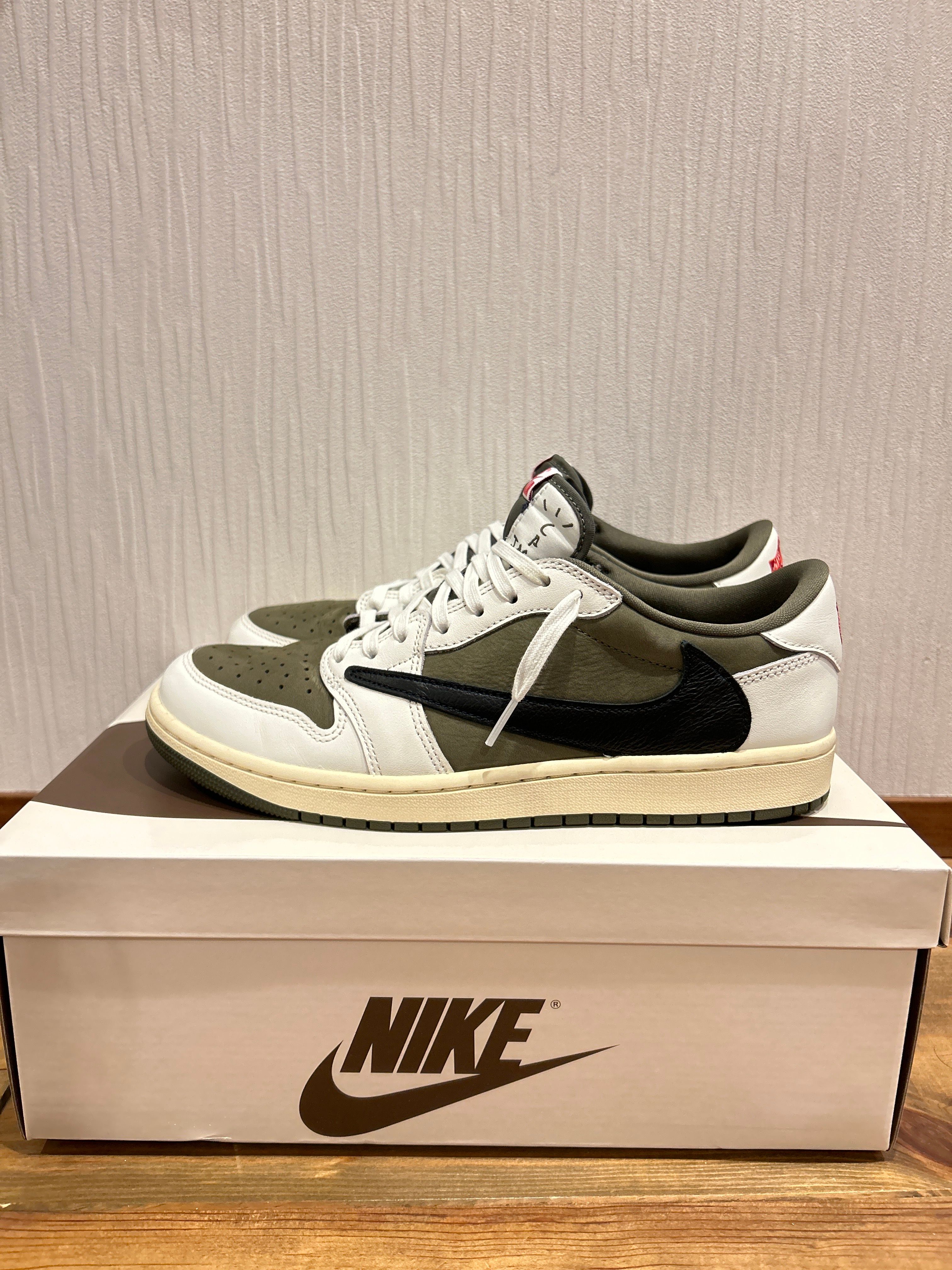 Travis Scott × Nike Air Jordan 1 Low OG SP "Reverse Olive"