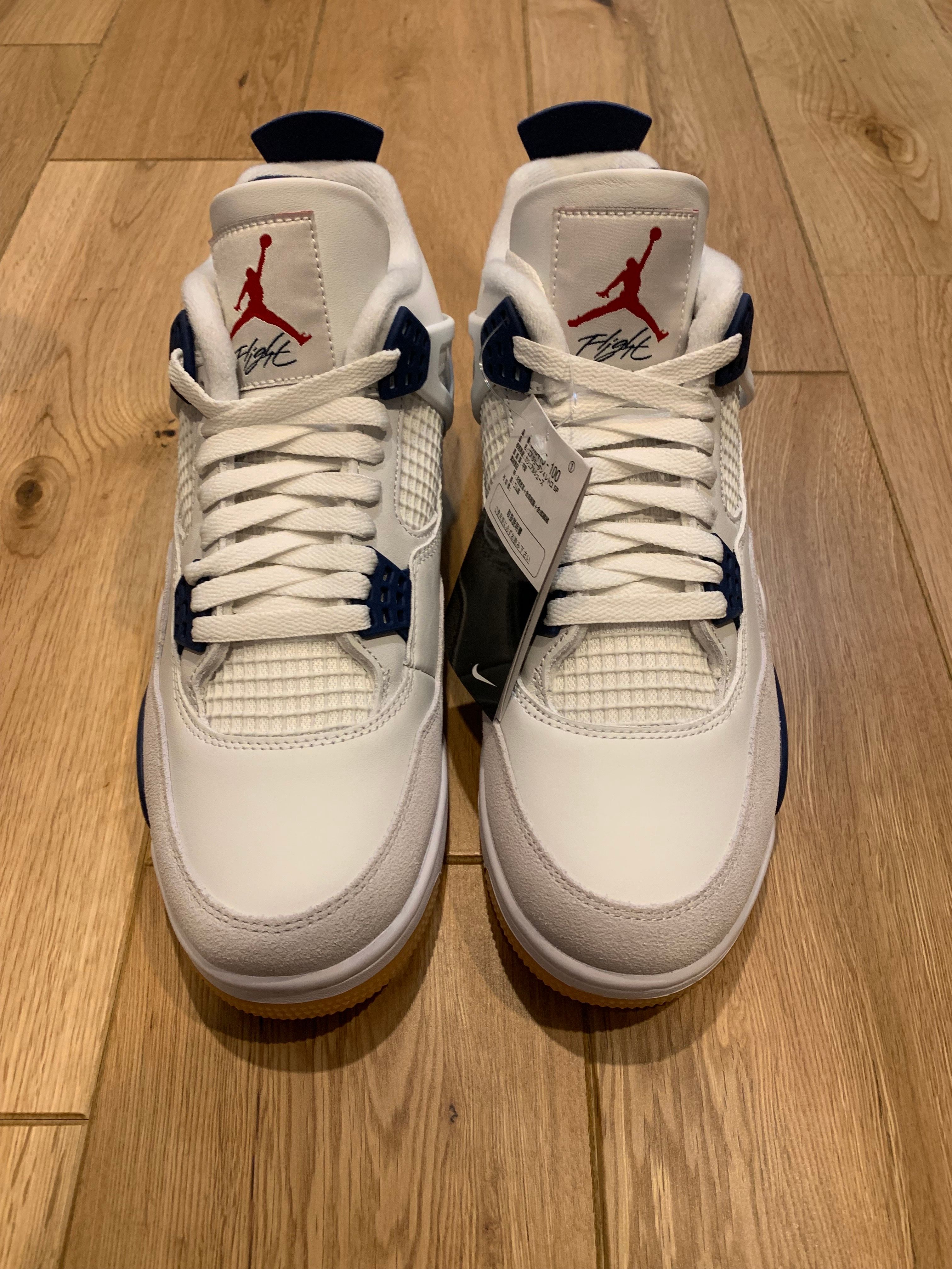 Nike SB Air Jordan 4 Retro SP "Summit White/Navy"