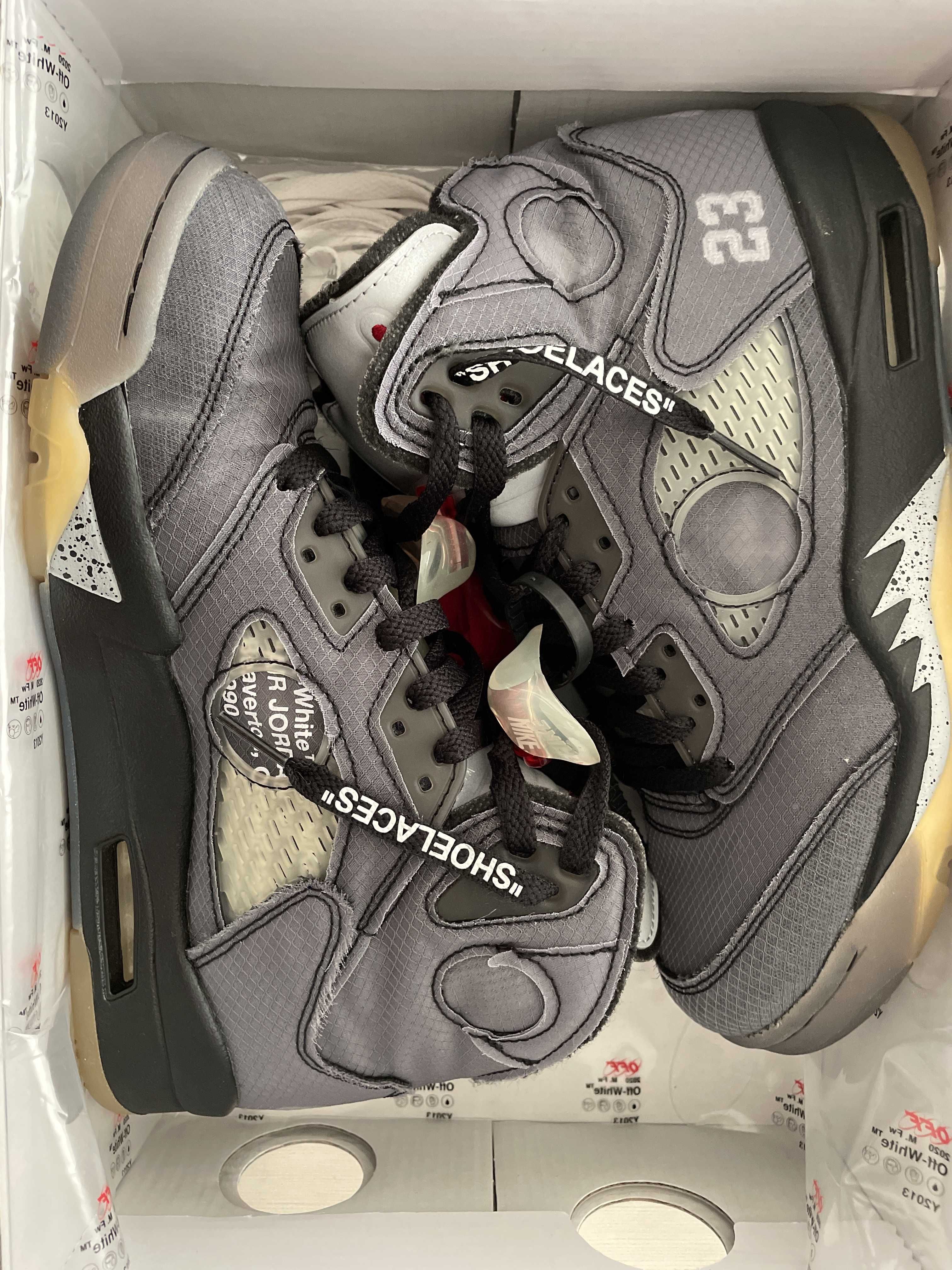 Off-White × Nike Air Jordan 5 "Black/Muslin/Fire Red"