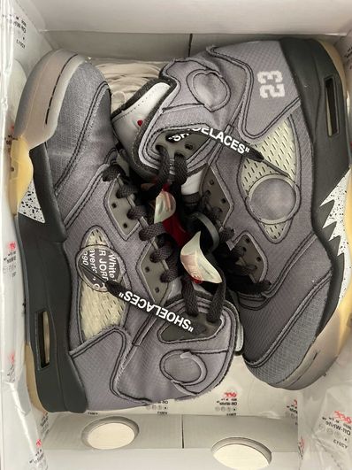 Off-White × Nike Air Jordan 5 "Black/Muslin/Fire Red"