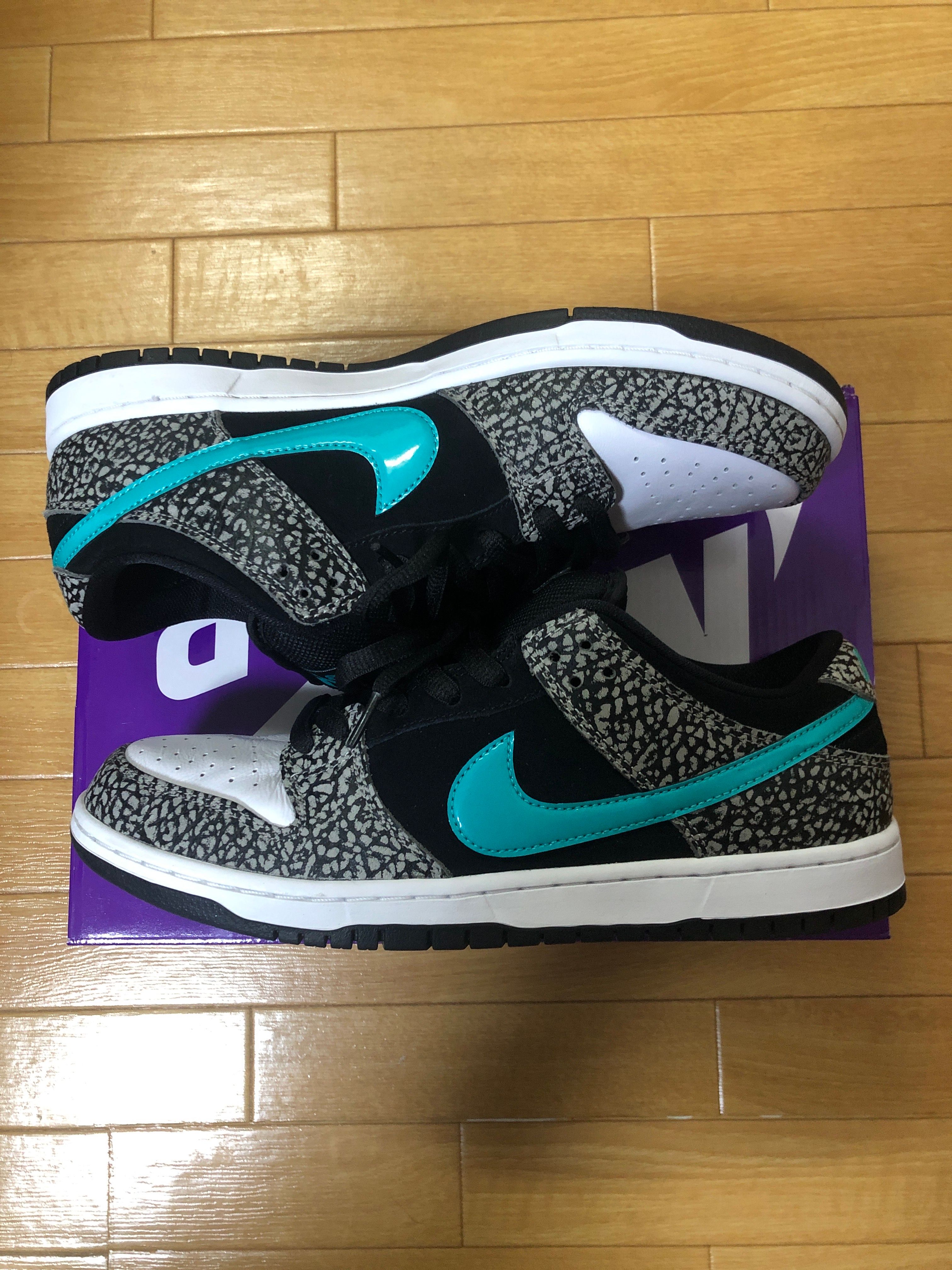 Nike SB Dunk Low "Elephant/Safari"