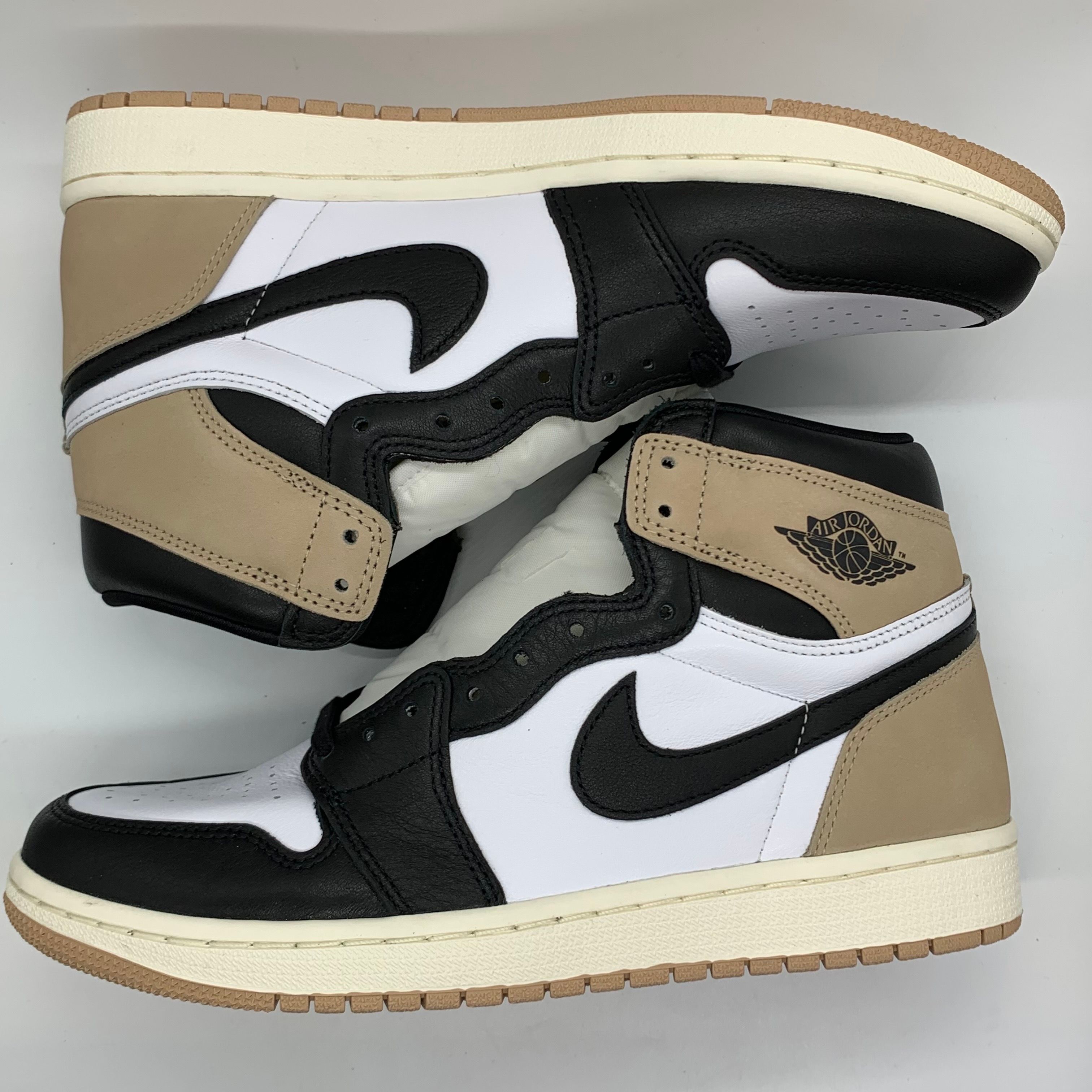 Nike Women's Air Jordan 1 Retro High OG "Latte"