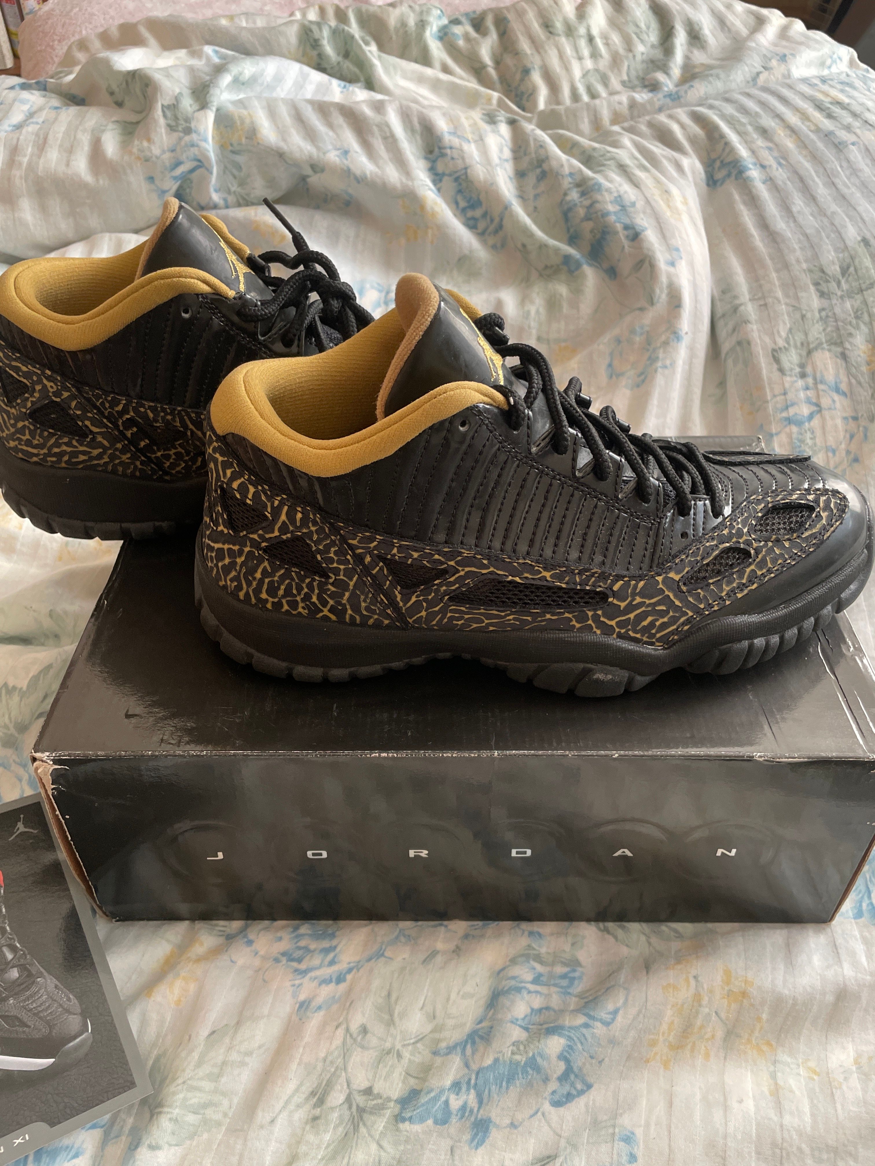 Nike Women's Air Jordan 11 Retro Low IE "Black Metallic Gold"