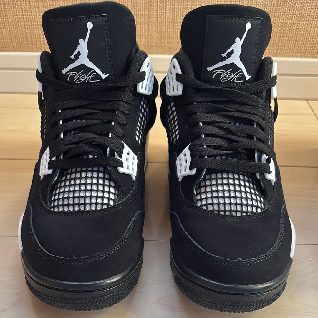 Nike Air Jordan 4 Retro "White Thunder"