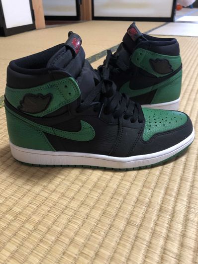 Nike Air Jordan 1 Retro High OG "Black/Pine Green" (2020)