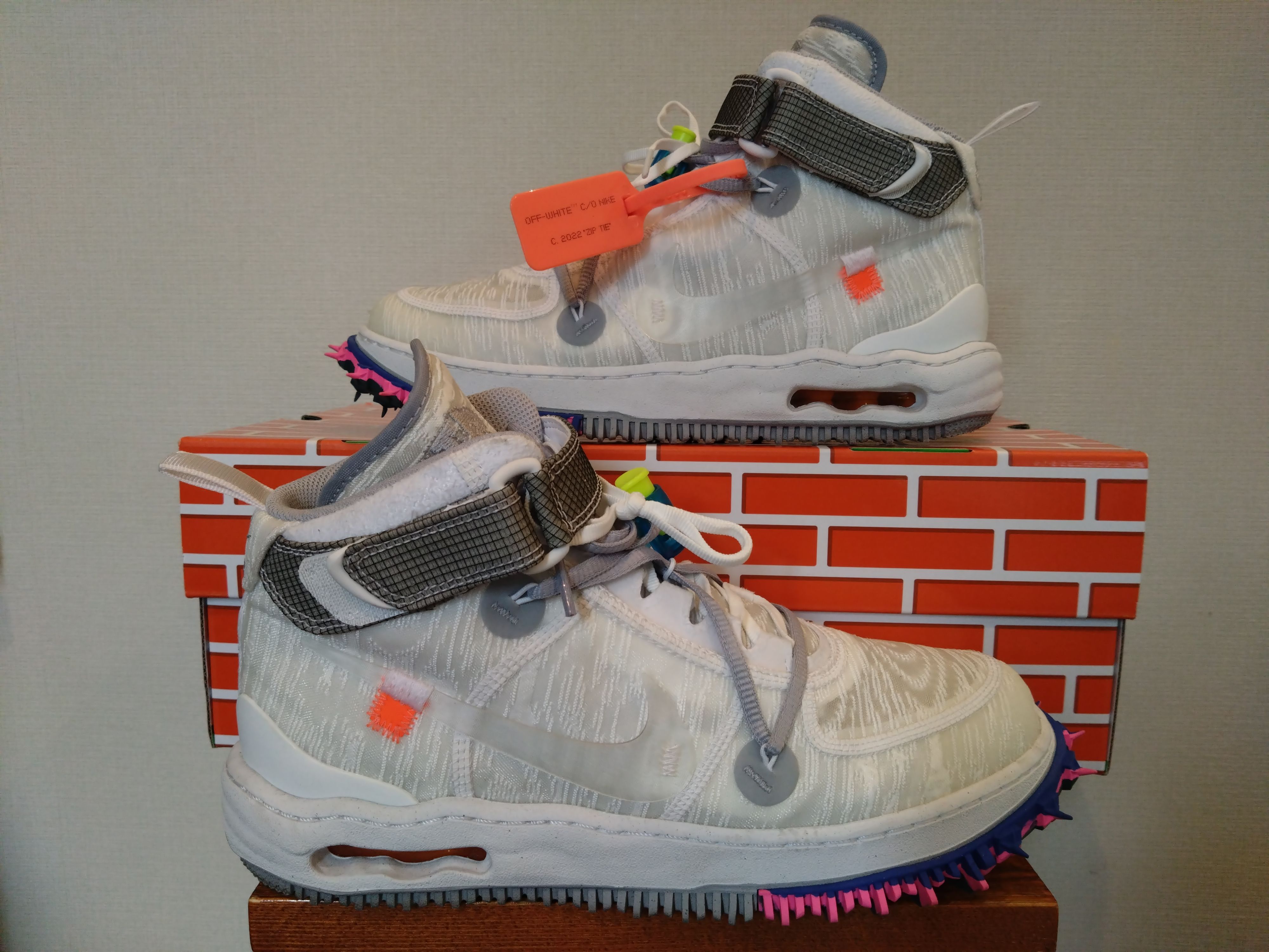 Off-White × Nike Air Force 1 Mid "White"