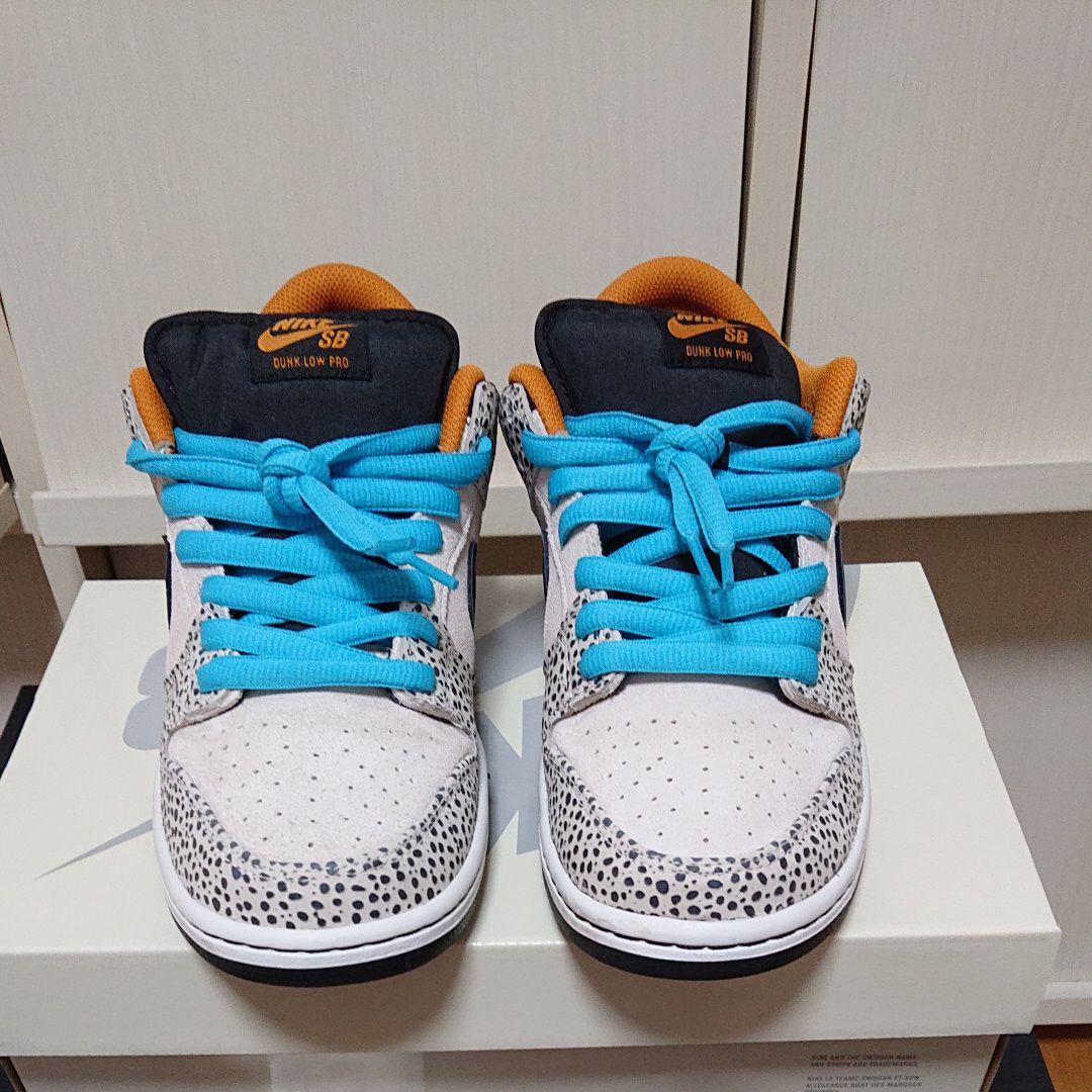 Nike SB Dunk Low Pro Electric Safari "Phantom and Black"