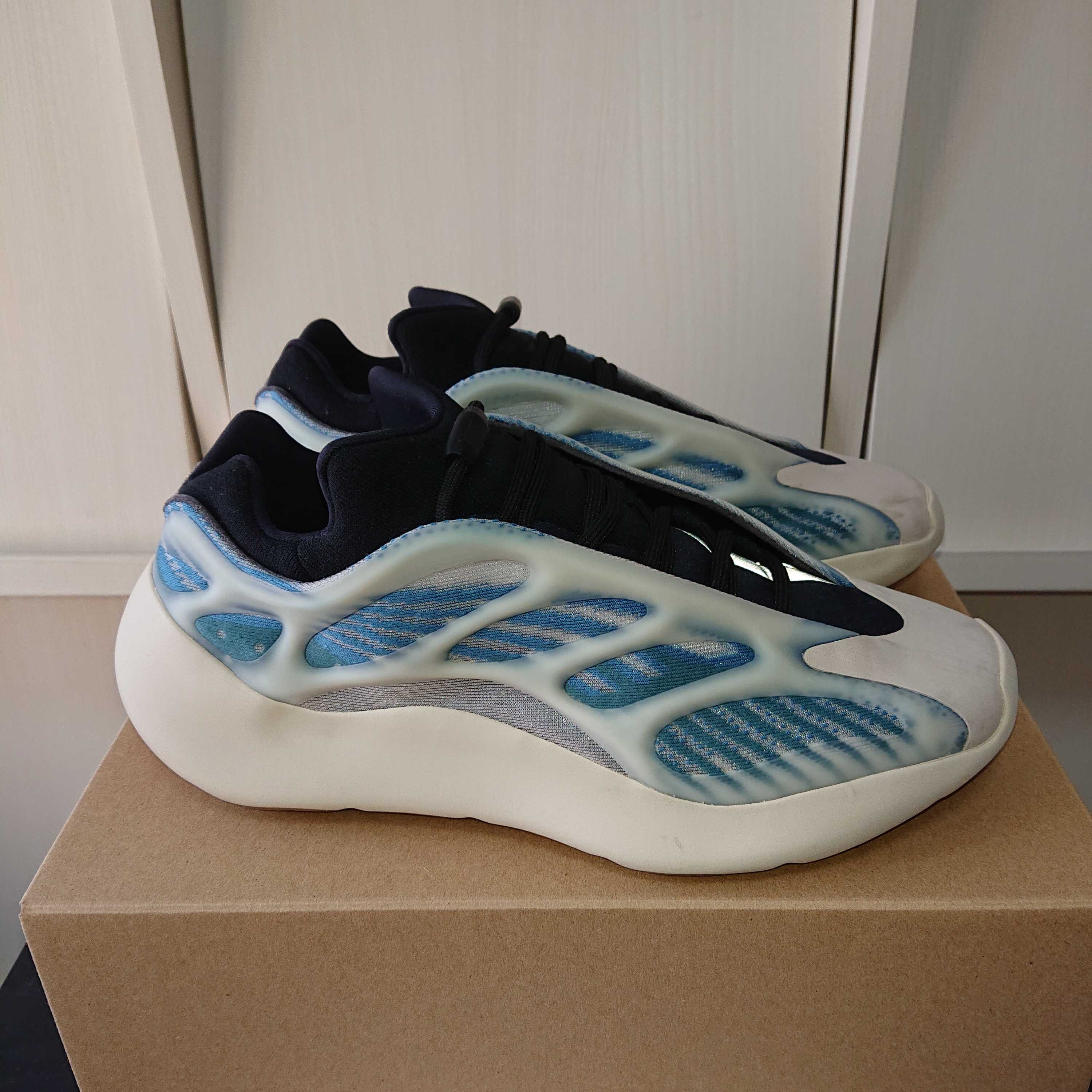 adidas YEEZY 700V3 "Kyanite"