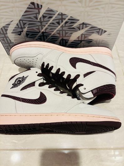 A Ma Maniere × Nike Air Jordan 1 Retro High OG "Sail and Burgundy"