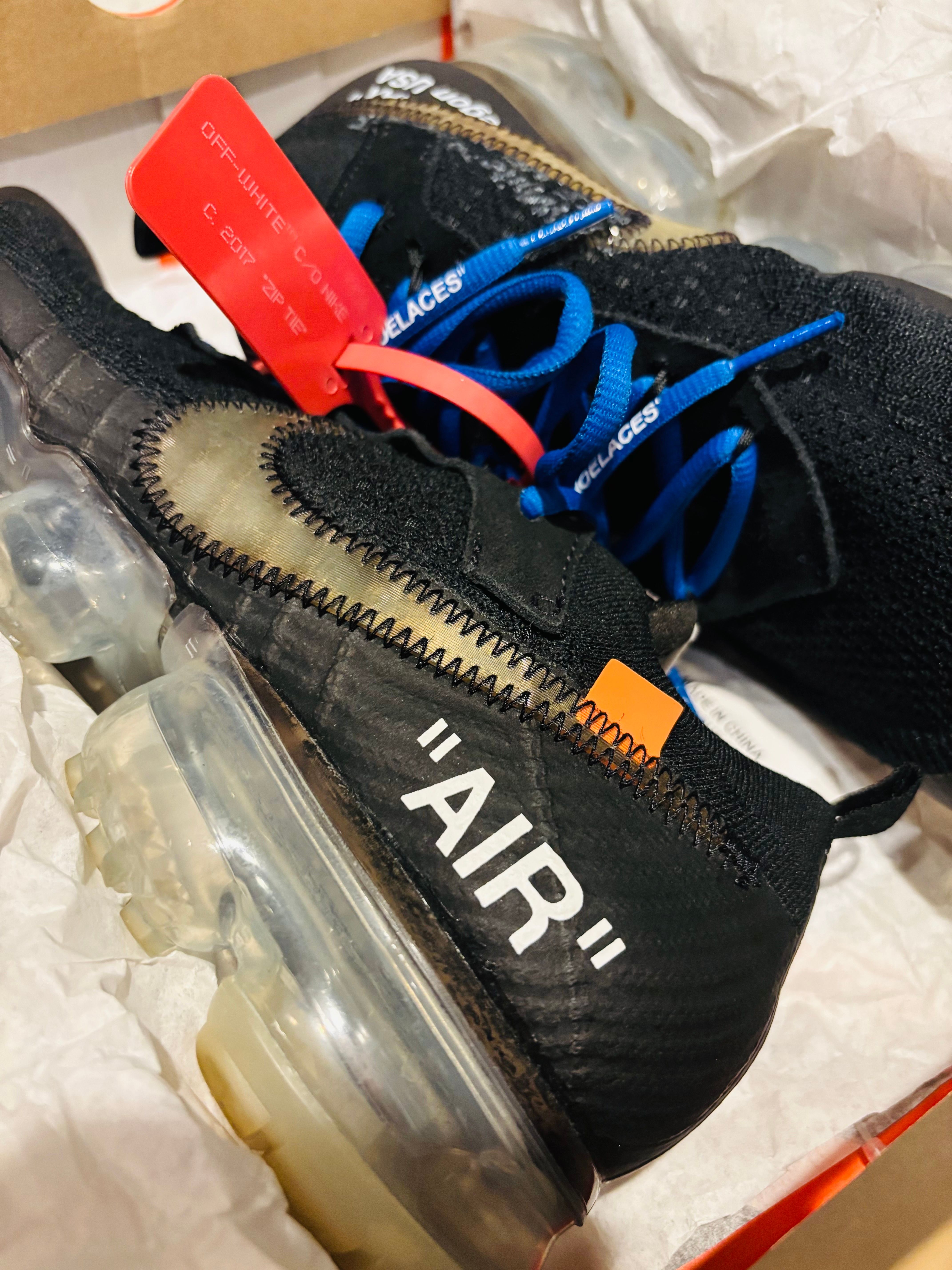Off-White × Nike Air Vapormax "Black/Total Orange/Clear"