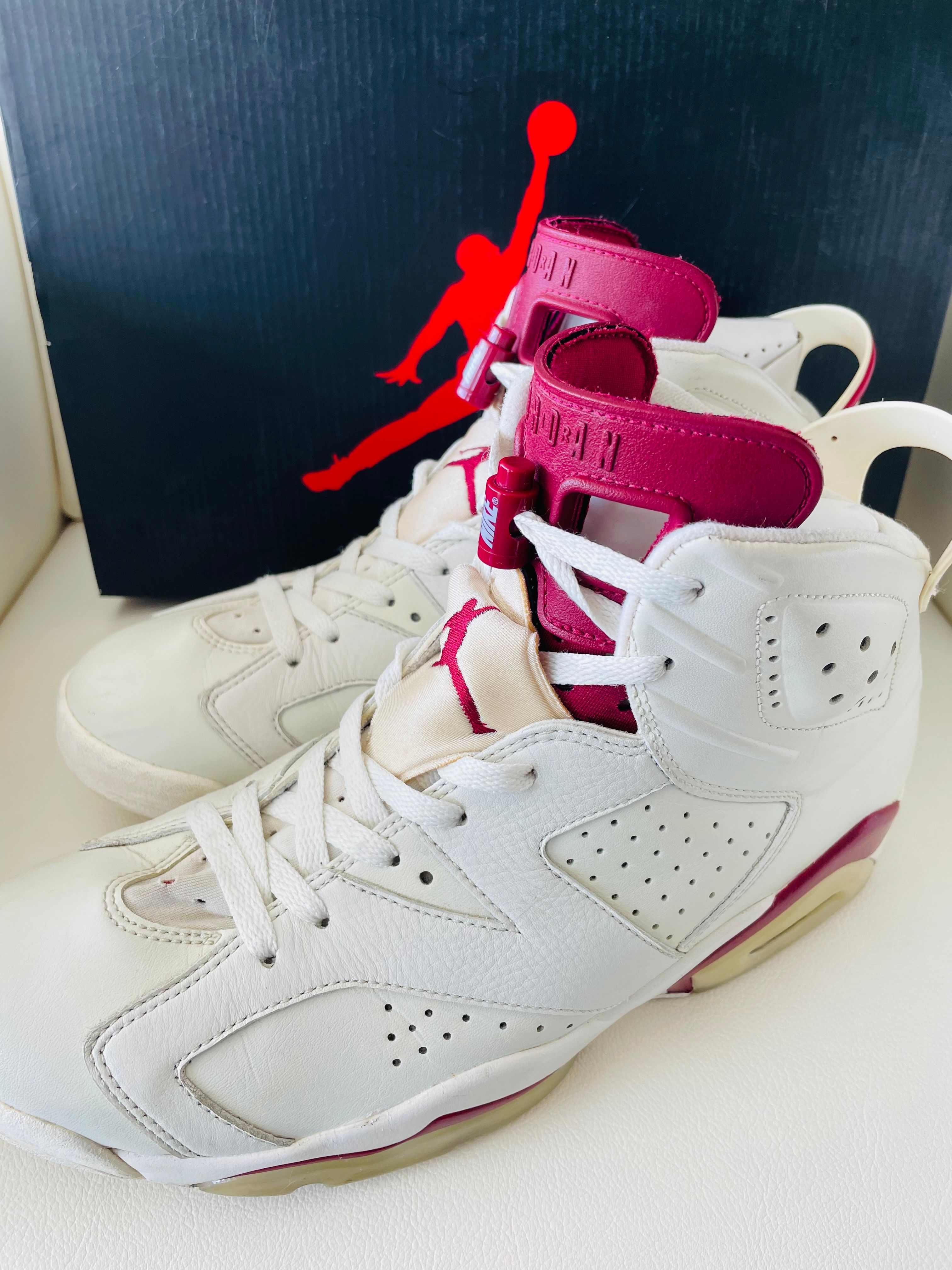 Nike Air Jordan 6 Retro "Maroon" (2015)