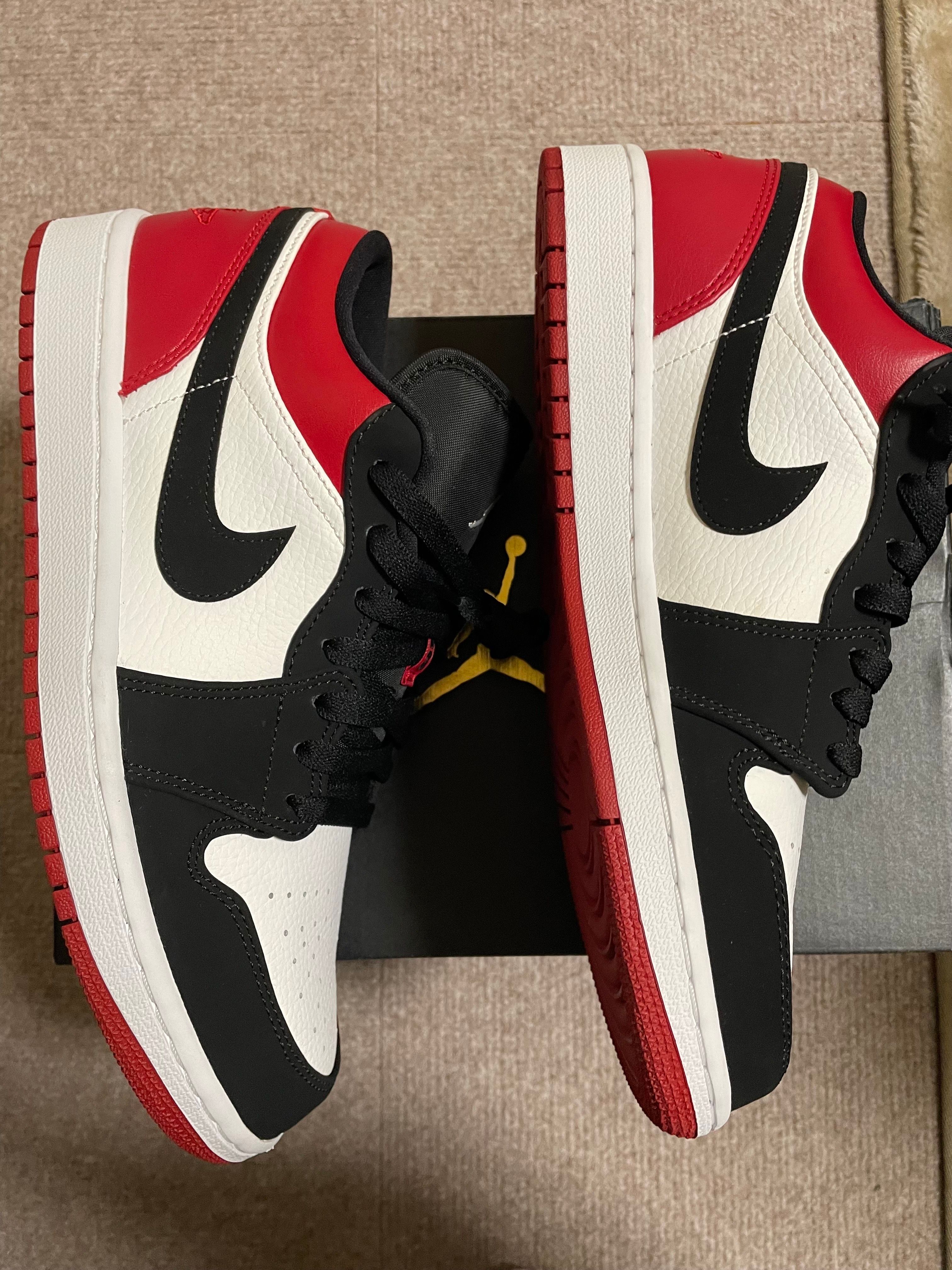 Nike Air Jordan 1 Low "Black Toe"