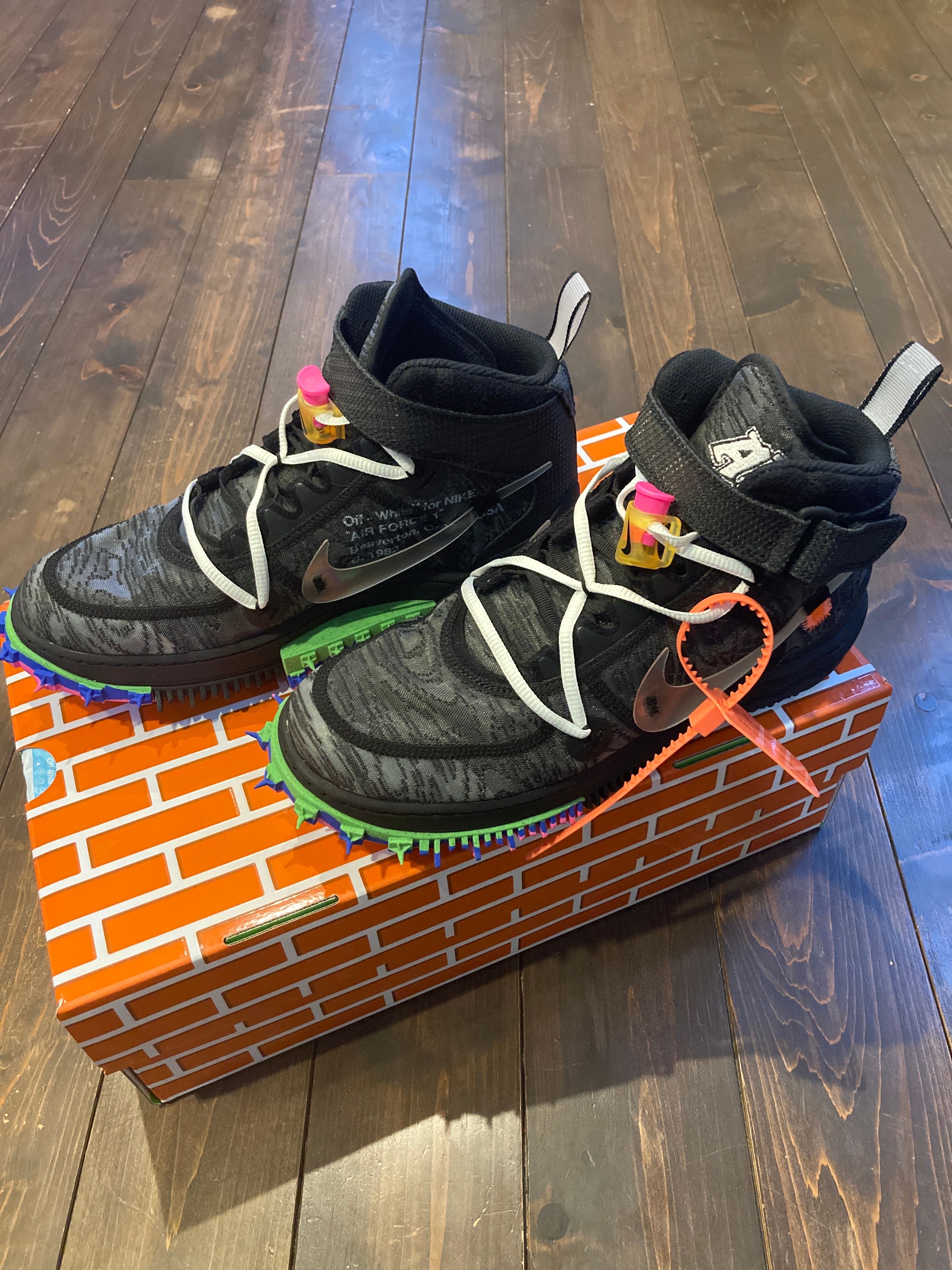 Off-White × Nike Air Force 1 Mid "Black"