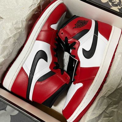 Nike Air Jordan 1 Retro High "Chicago" (2013)