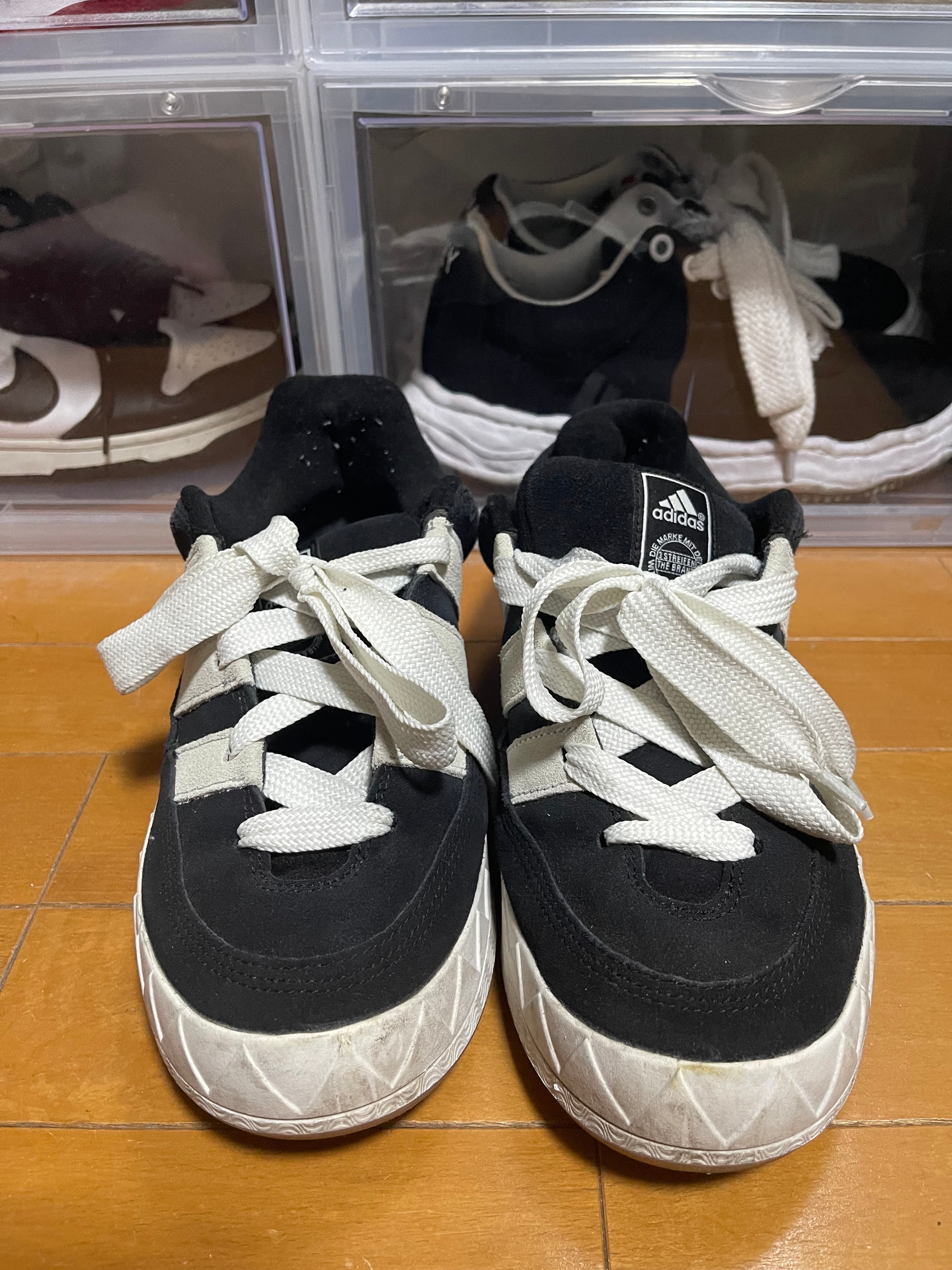 アディダス オリジナルス アディマティック "コア ブラック"