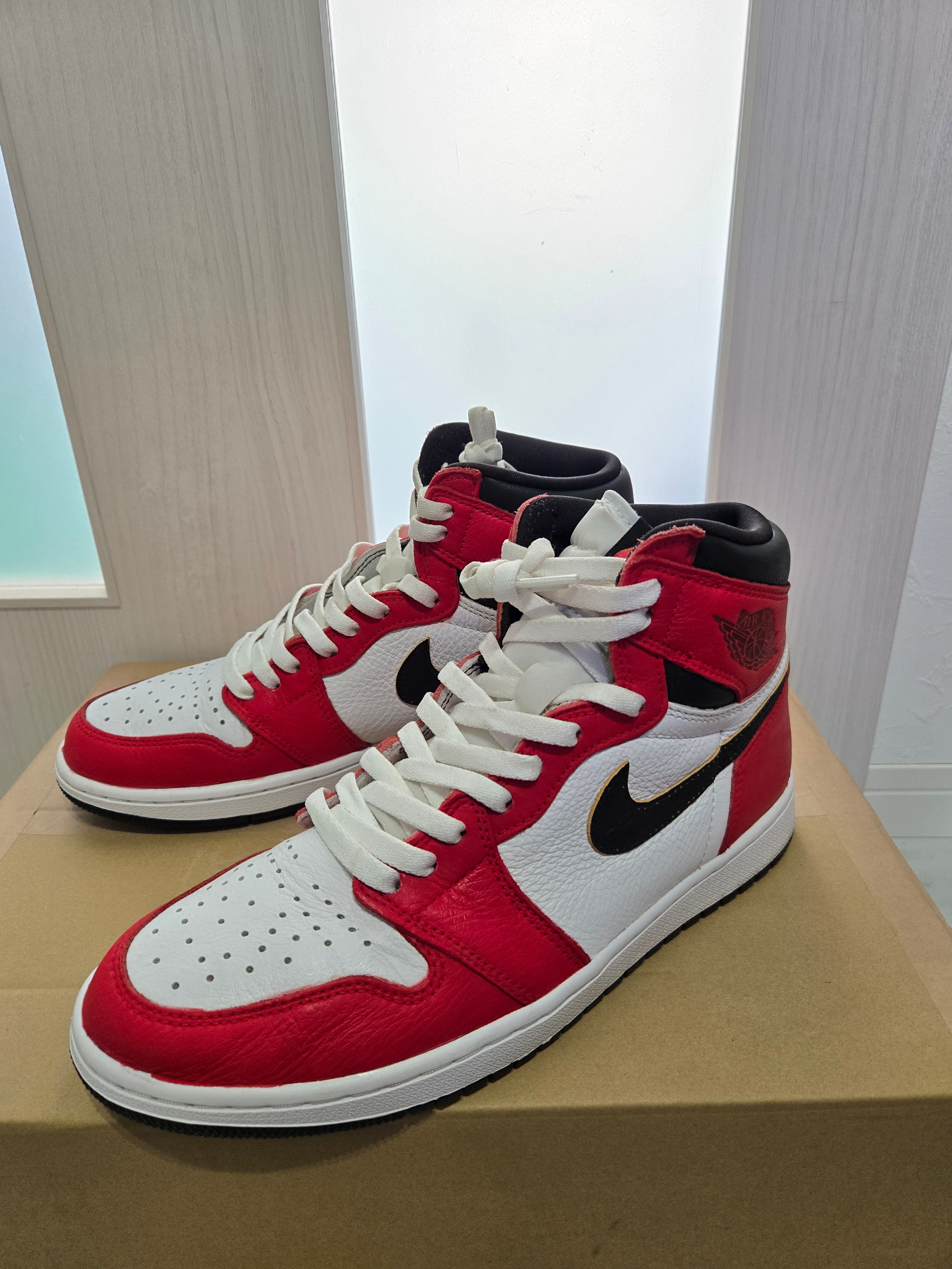 Nike Air Jordan 1 High OG "Light Fusion Red"