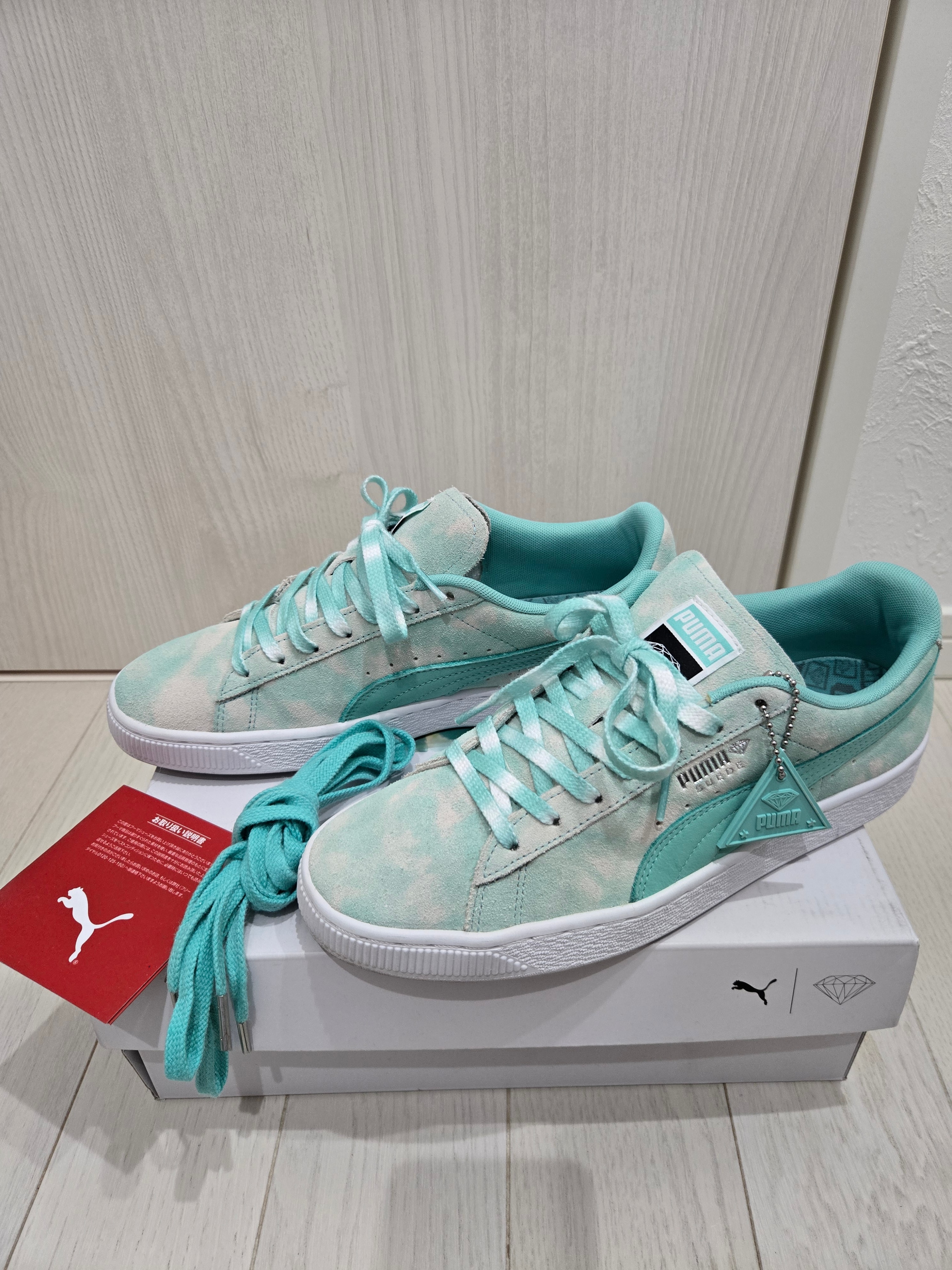 ダイアモンド サプライ × プーマ スウェード デイ "ダイアモンドブルー"