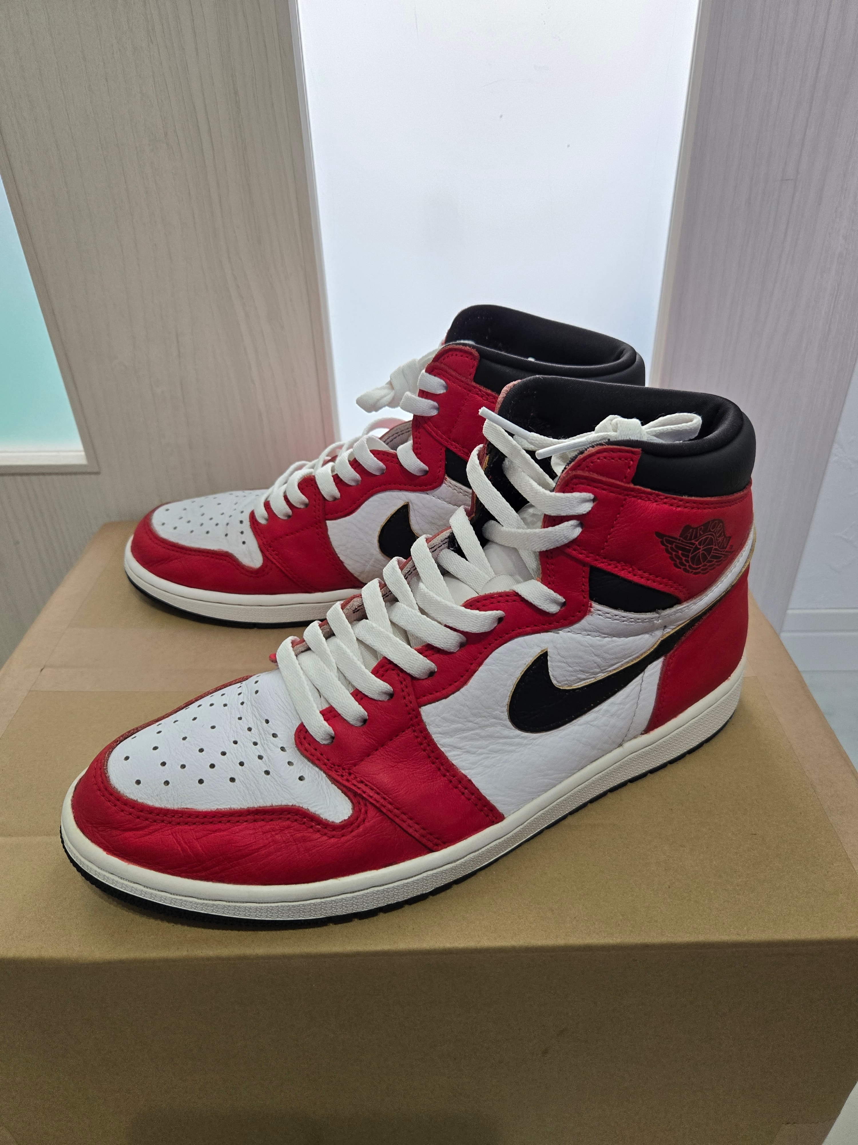 Nike Air Jordan 1 High OG "Light Fusion Red"