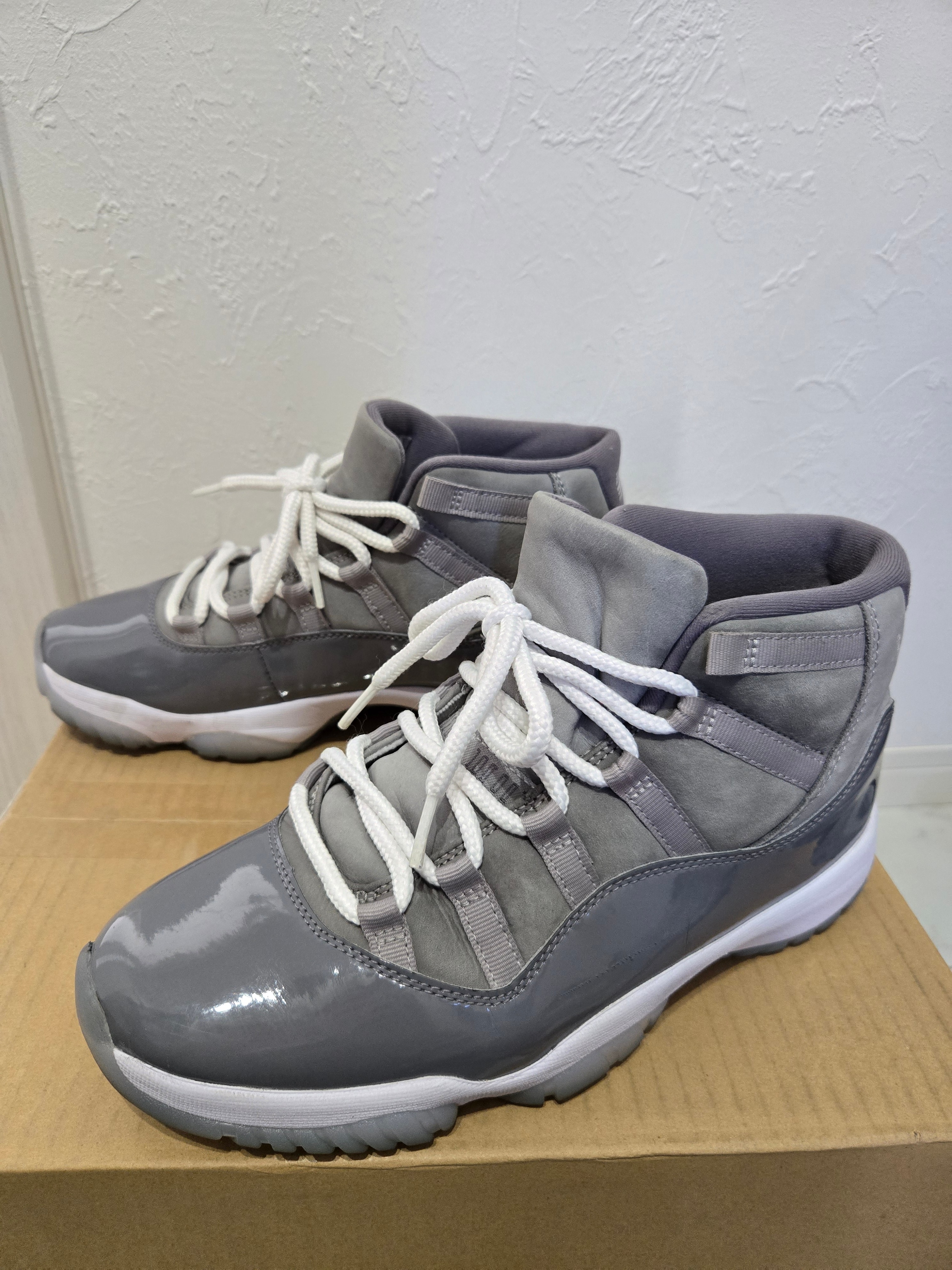 ナイキ エアジョーダン11 レトロ "クールグレー"