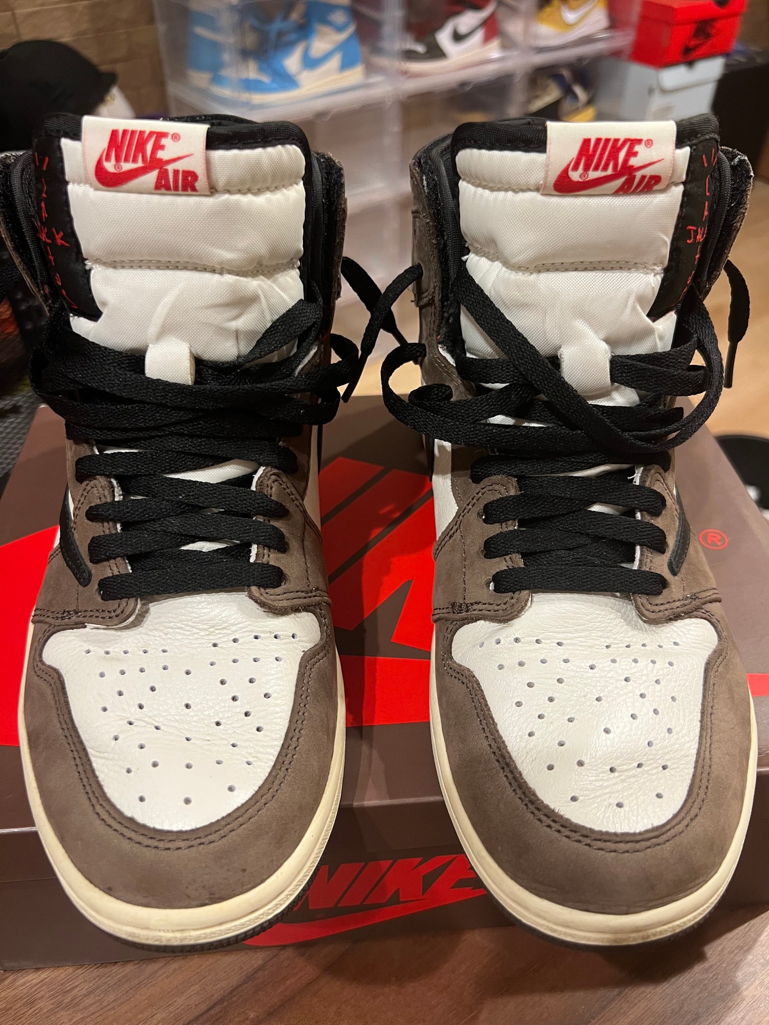 Travis Scott × Nike Air Jordan 1 Retro High OG TS SP "Sail/Dark Mocha"