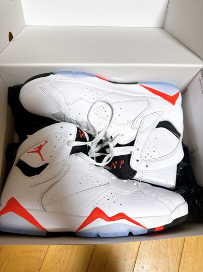 Nike Air Jordan 7 Retro "White Infrared"