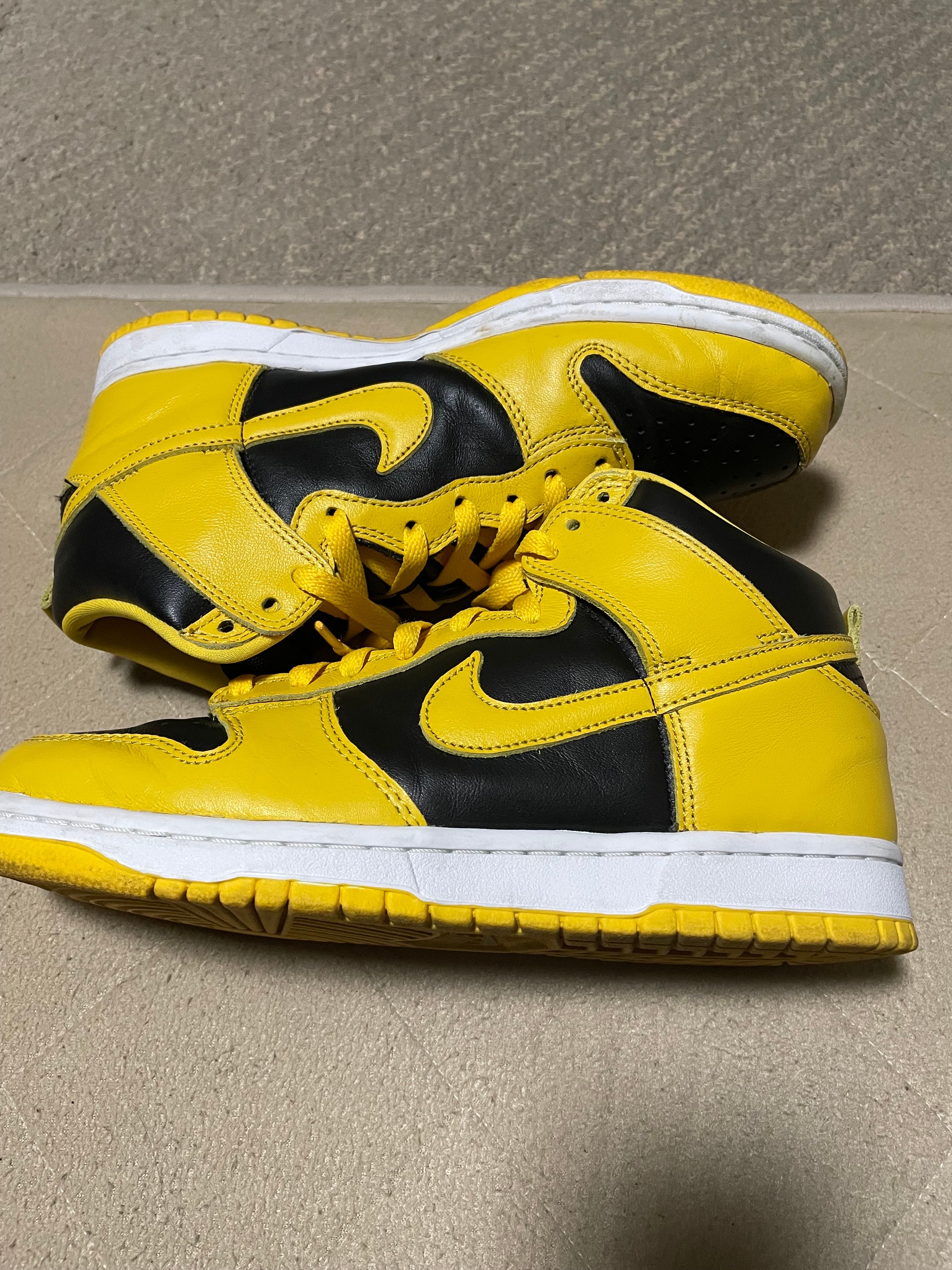 Nike Dunk High "Black/Varsity Maize"