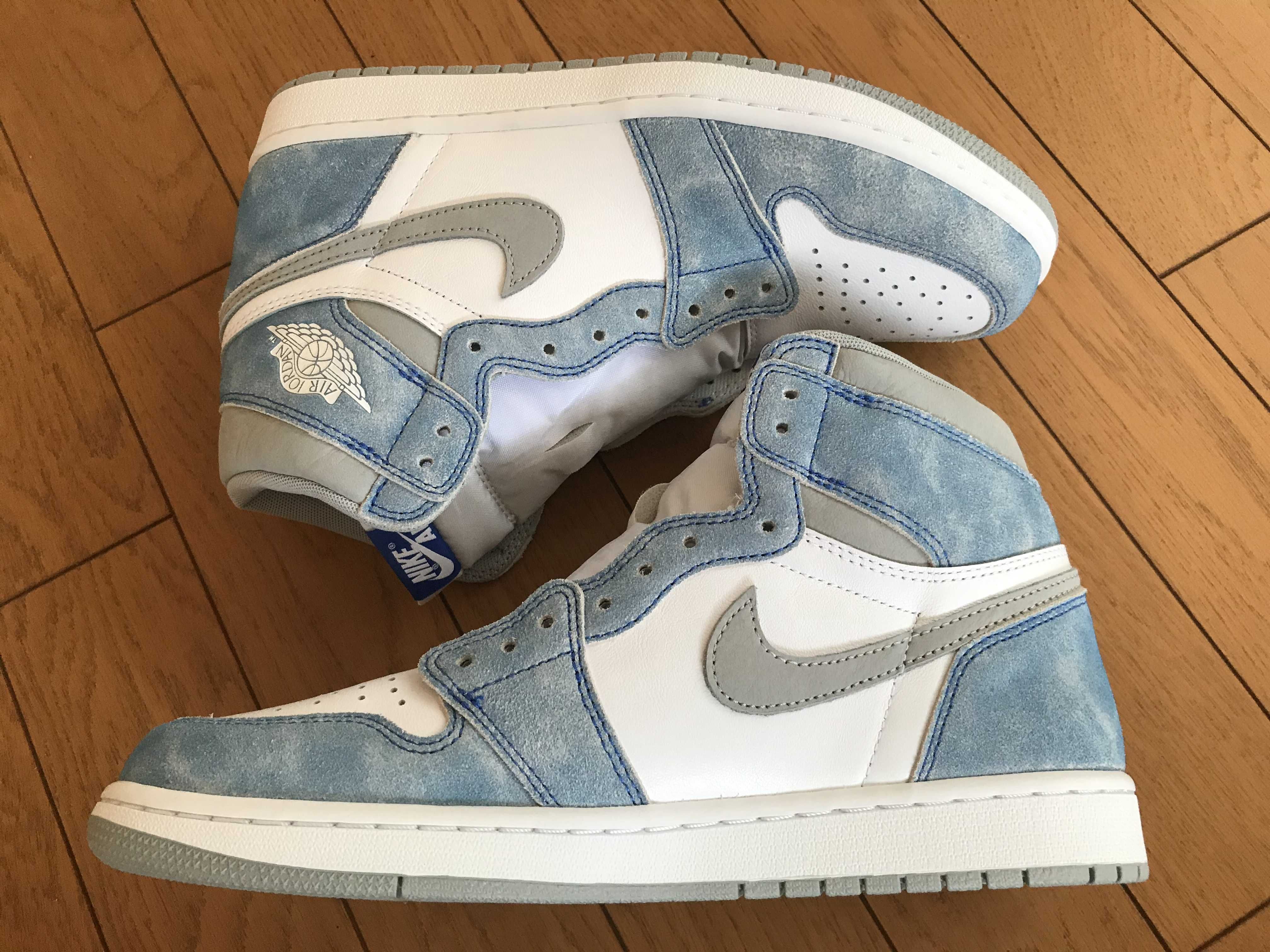 Nike Air Jordan 1 High OG "Hyper Royal"