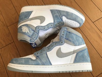 Nike Air Jordan 1 High OG "Hyper Royal"