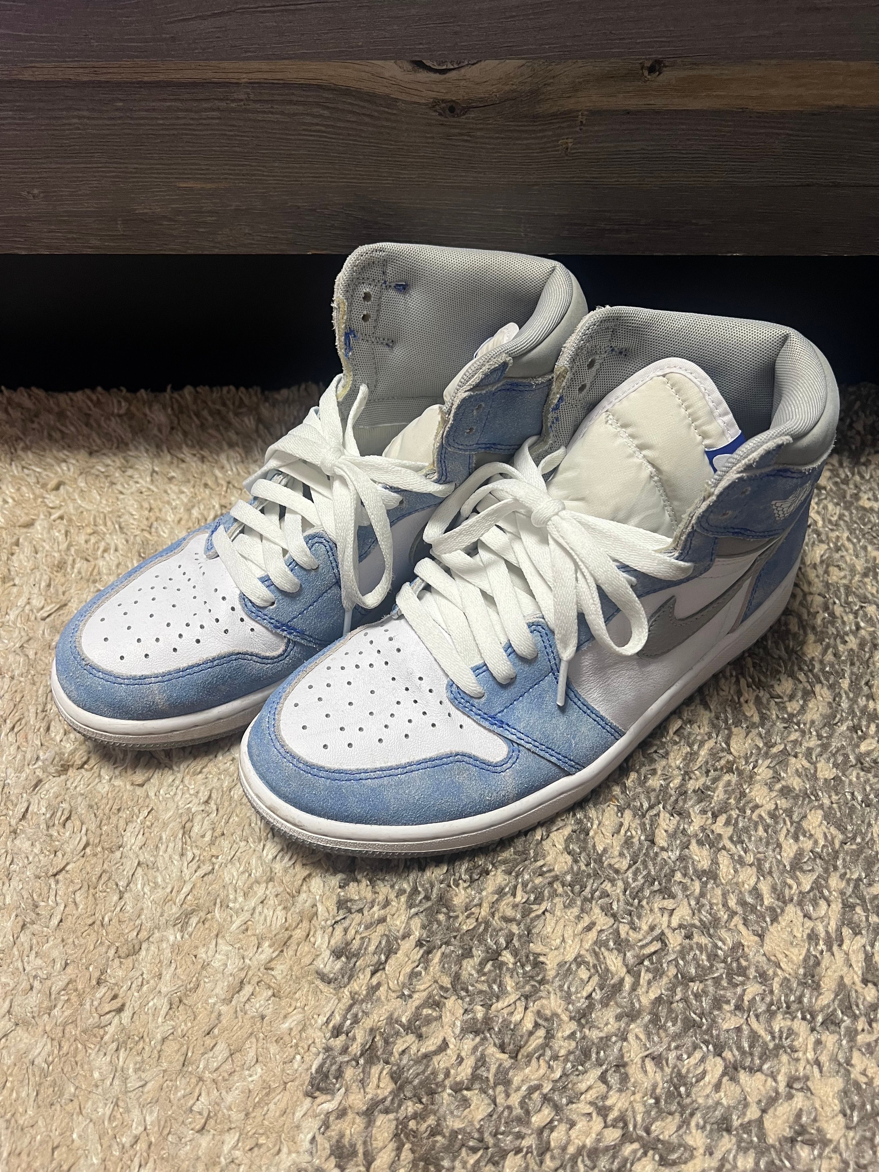 Nike Air Jordan 1 High OG "Hyper Royal"