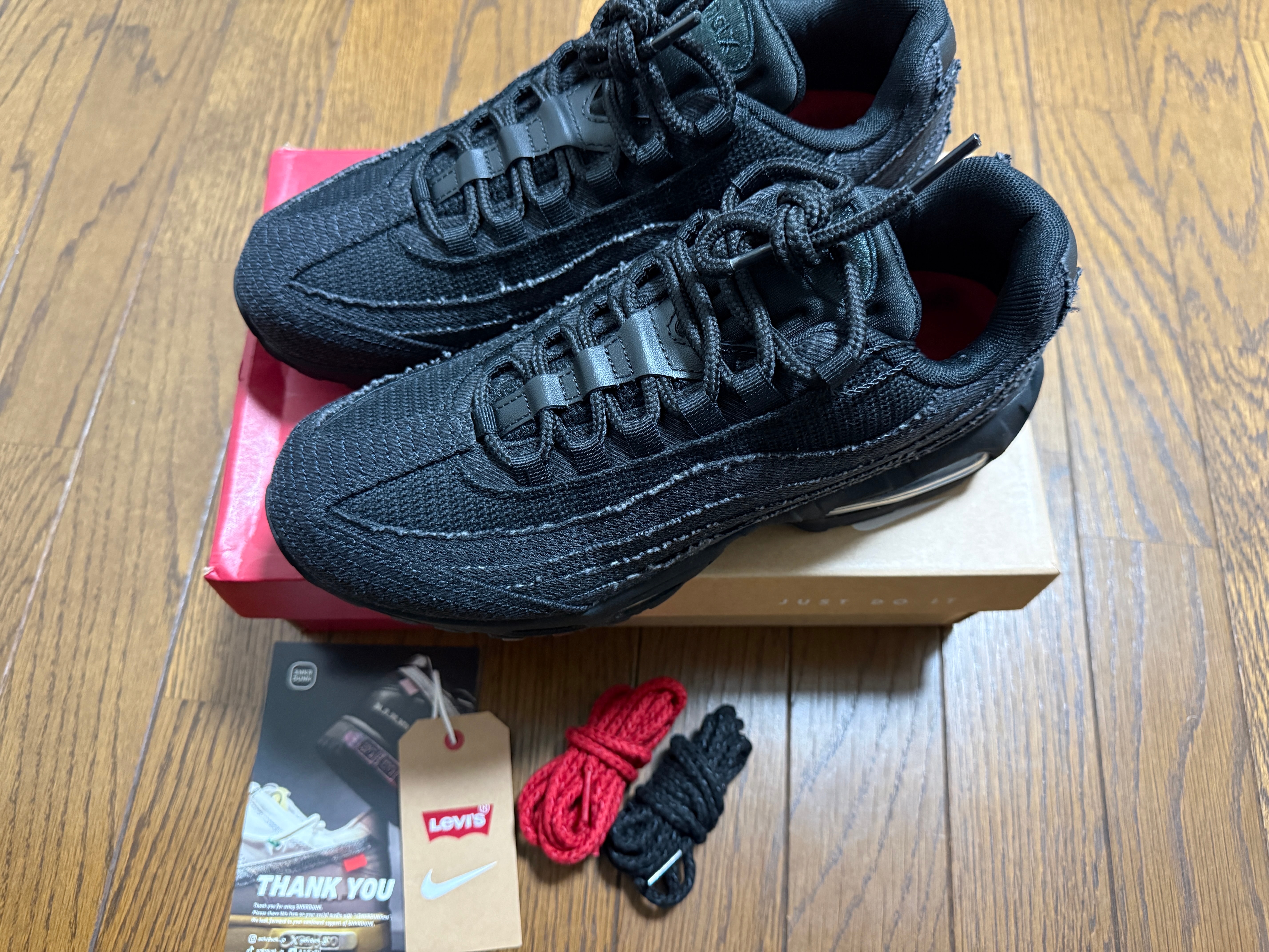 Levi's × Nike Air Max 95 OG "Denim Black"