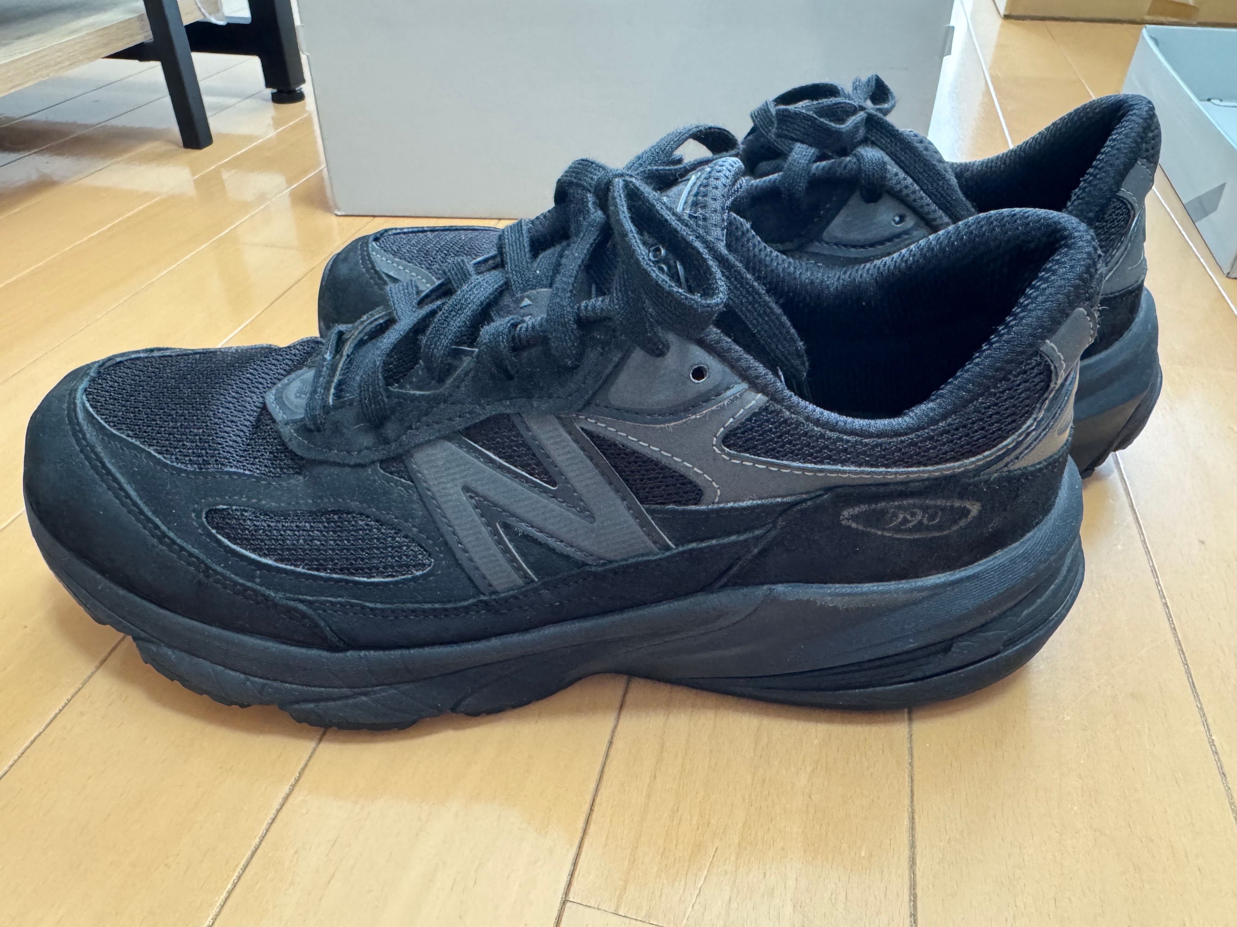 New Balance 990V6 "Triple Black"