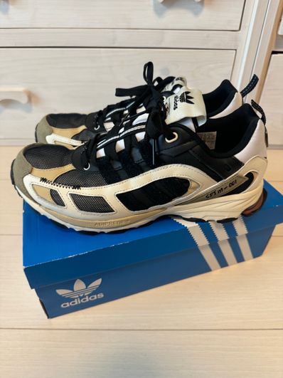 Song for the Mute × adidas Shadowturf "Footwear White/Cream White" (2022/2024)