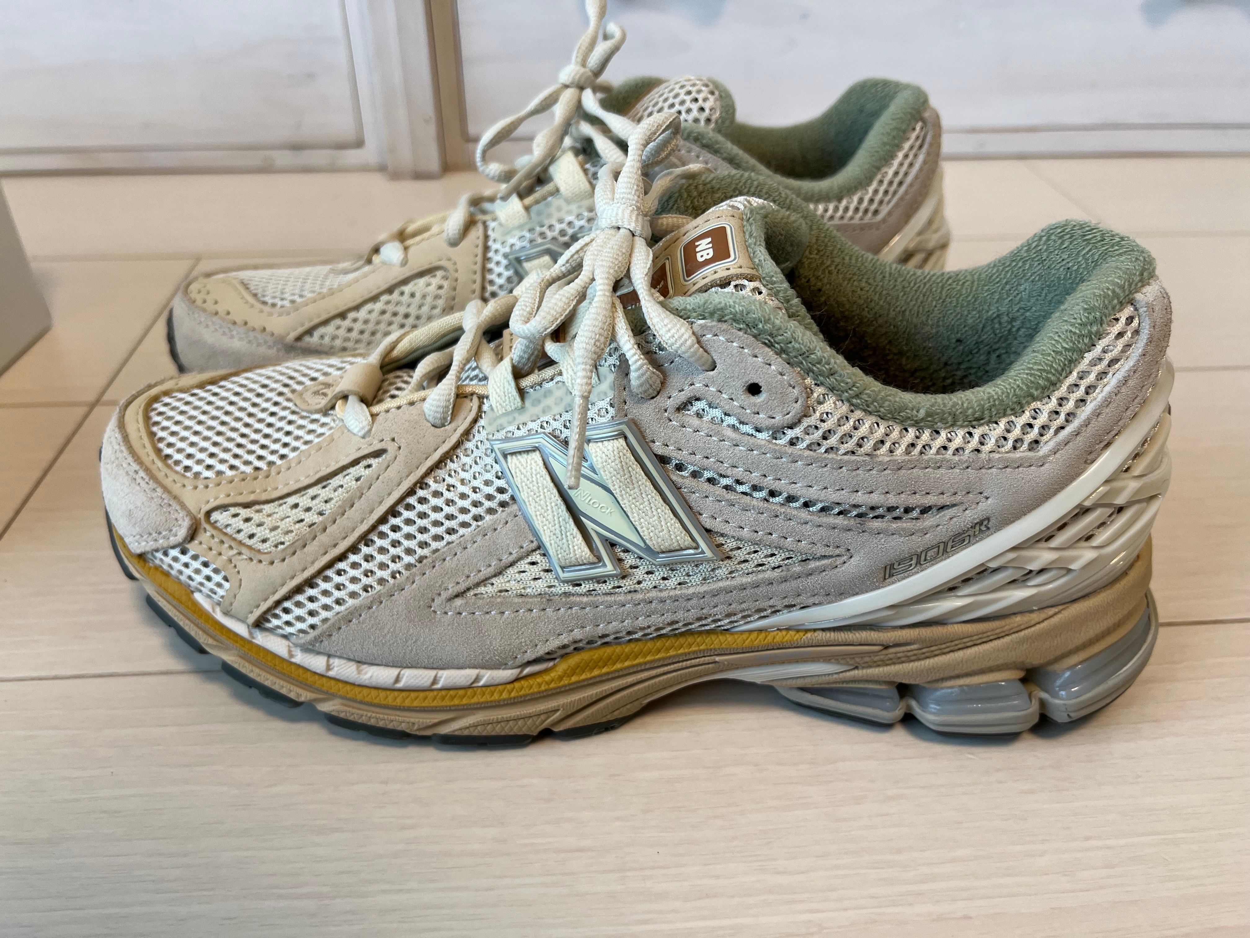 AURALEE × New Balance 1906R "Beige"