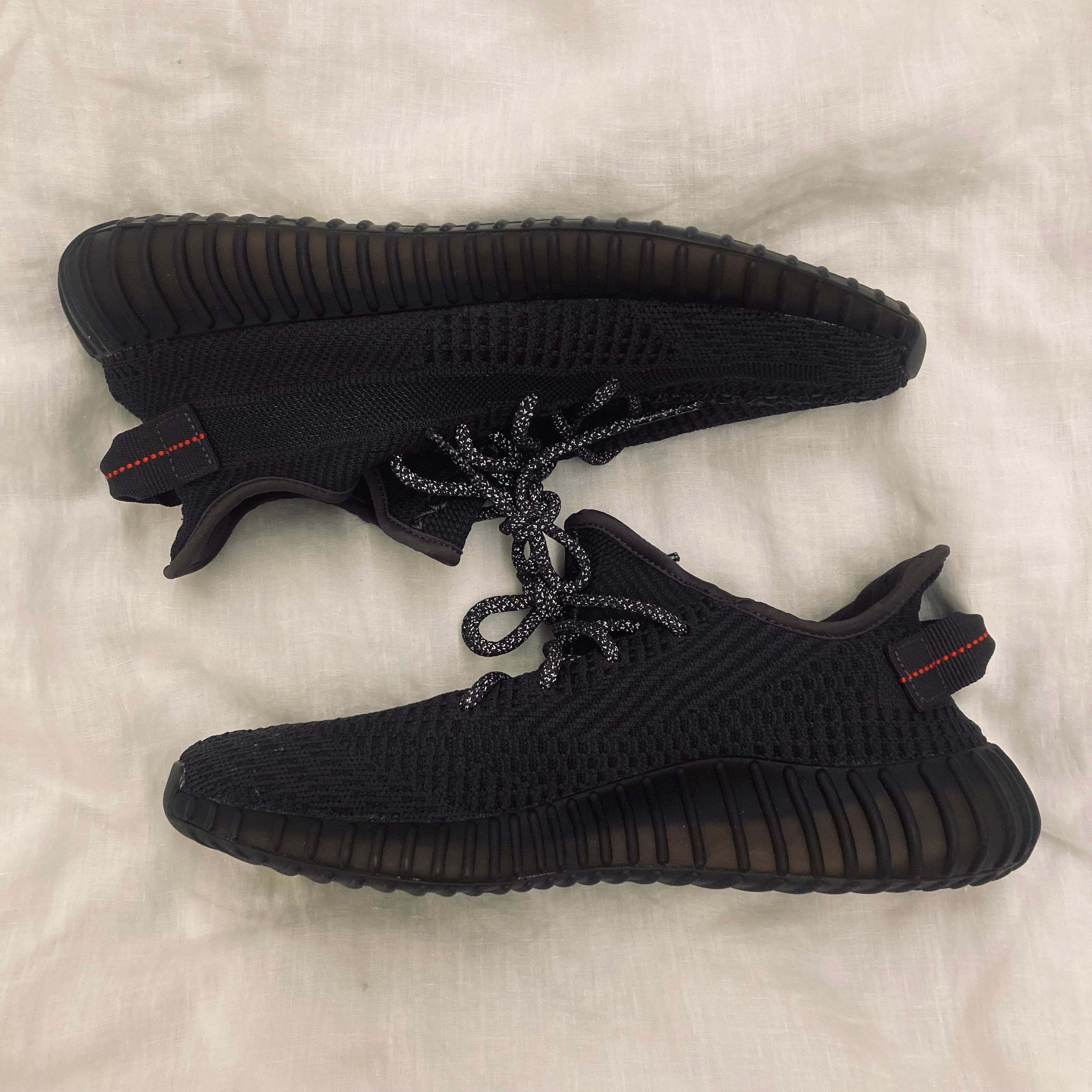adidas YEEZY Boost 350 V2 "Black"