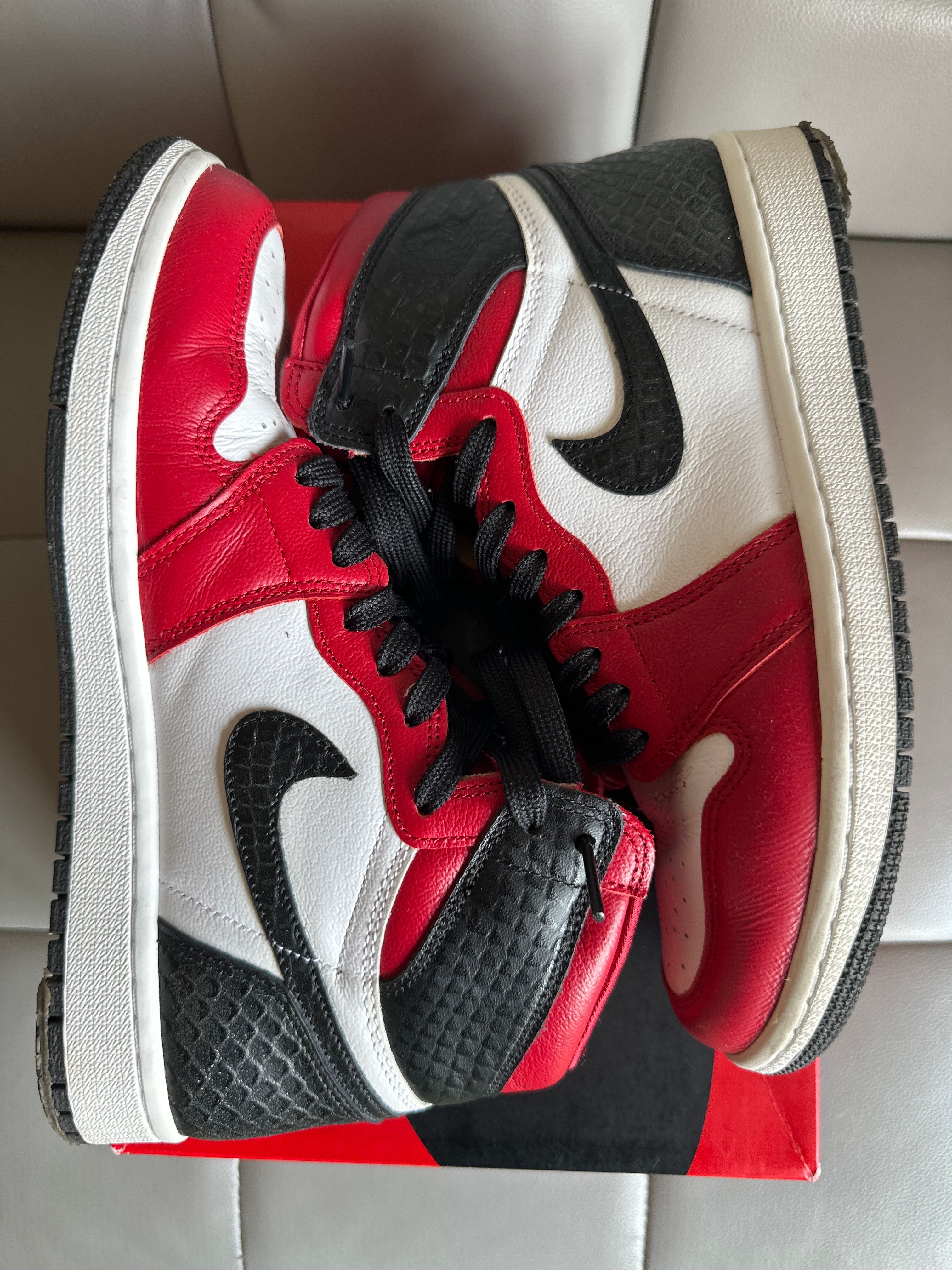 Nike Women's Air Jordan 1 High OG "Satin Red"